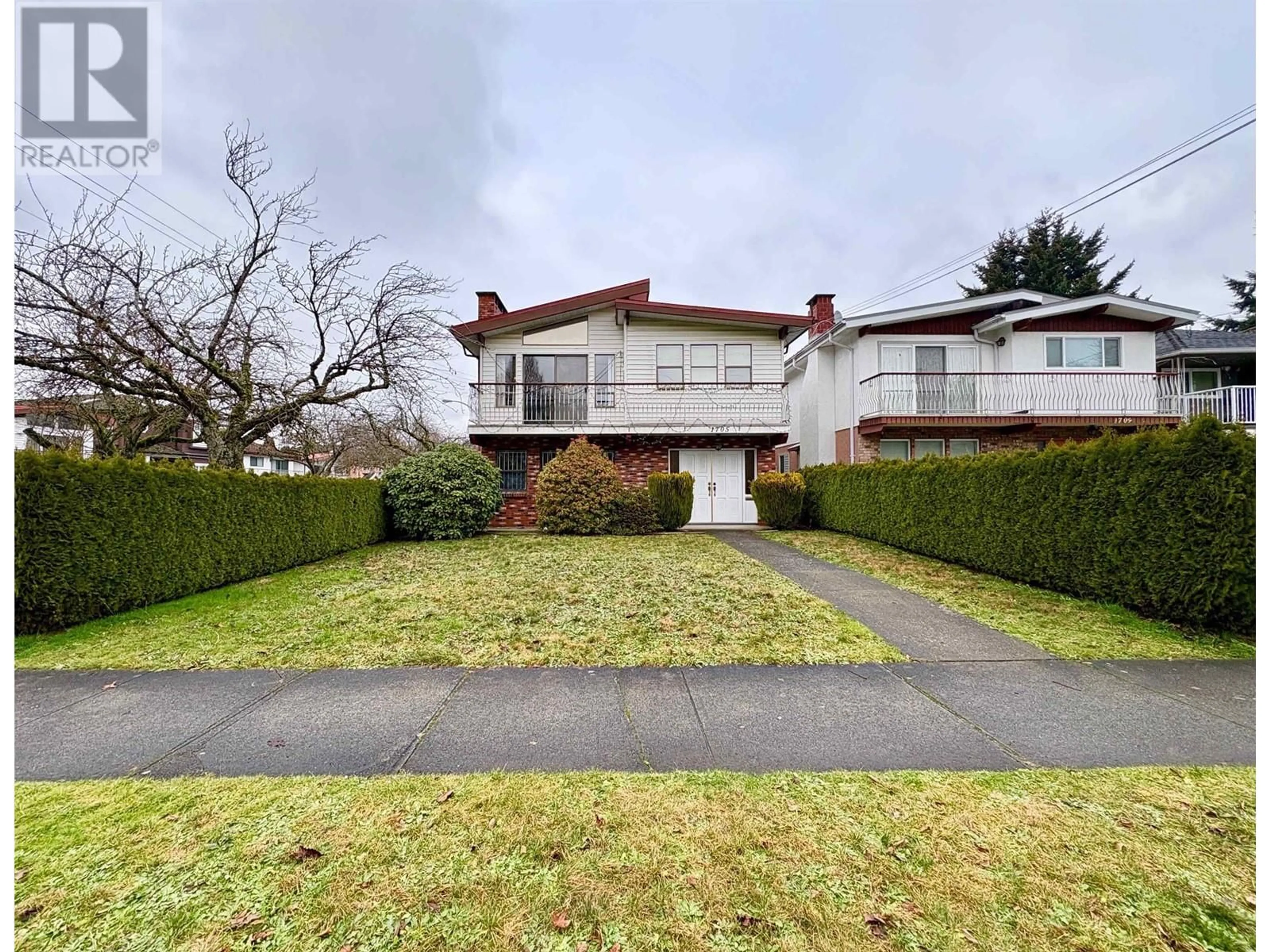 A pic from outside/outdoor area/front of a property/back of a property/a pic from drone, street for 1705 E 47TH AVENUE, Vancouver British Columbia V5P1P6