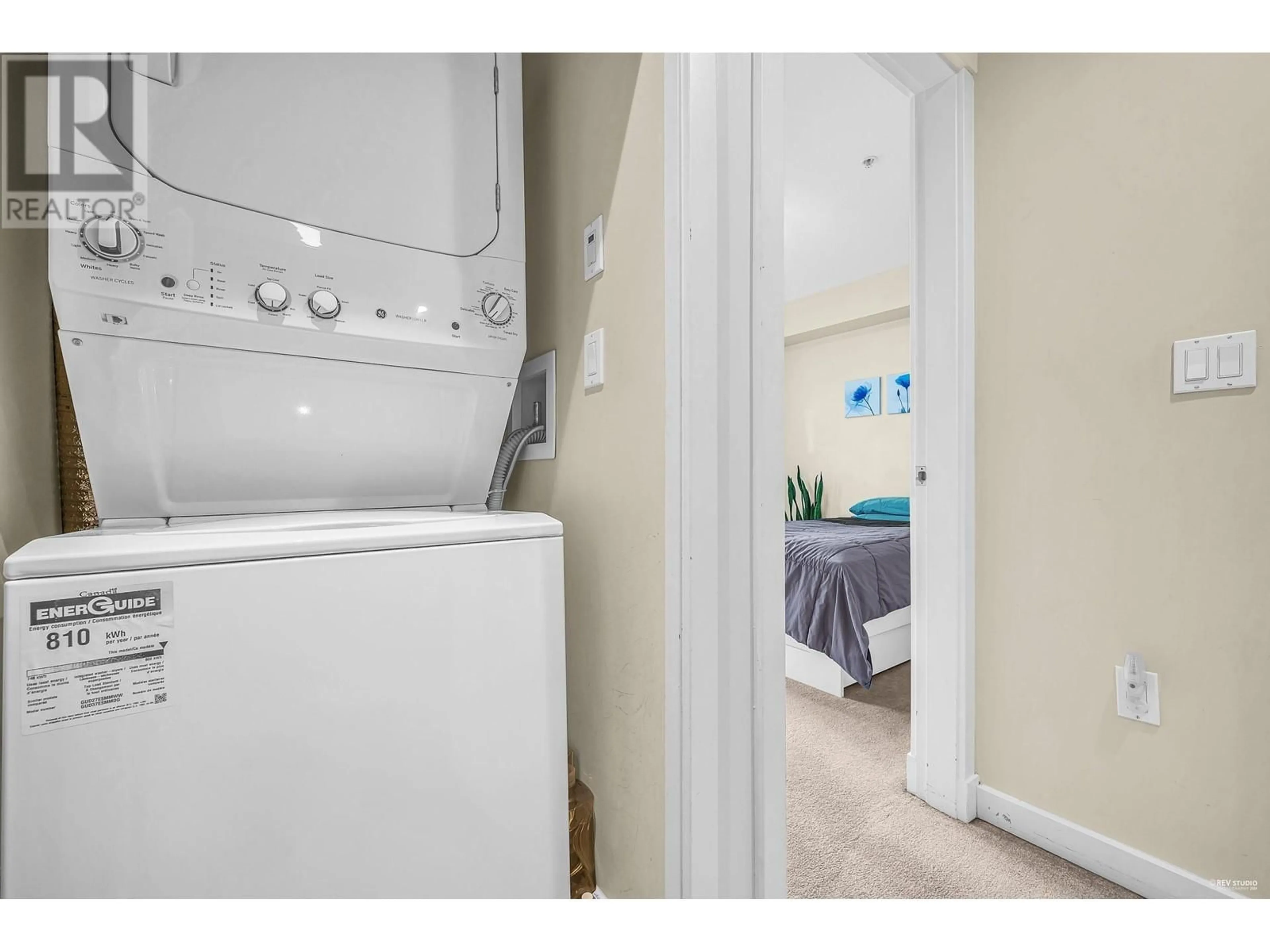 Laundry room for 329 59TH AVENUE, Vancouver British Columbia V5X1X3