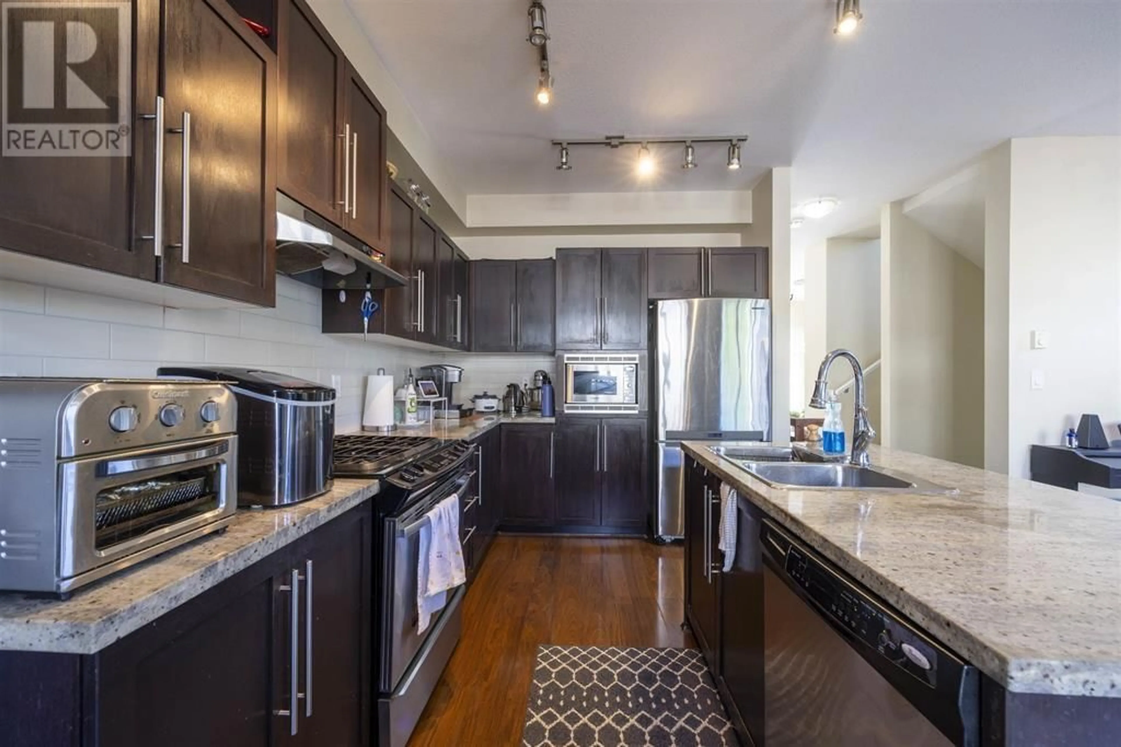 Open concept kitchen, unknown for 77 1125 KENSAL PLACE, Coquitlam British Columbia V3B0G3