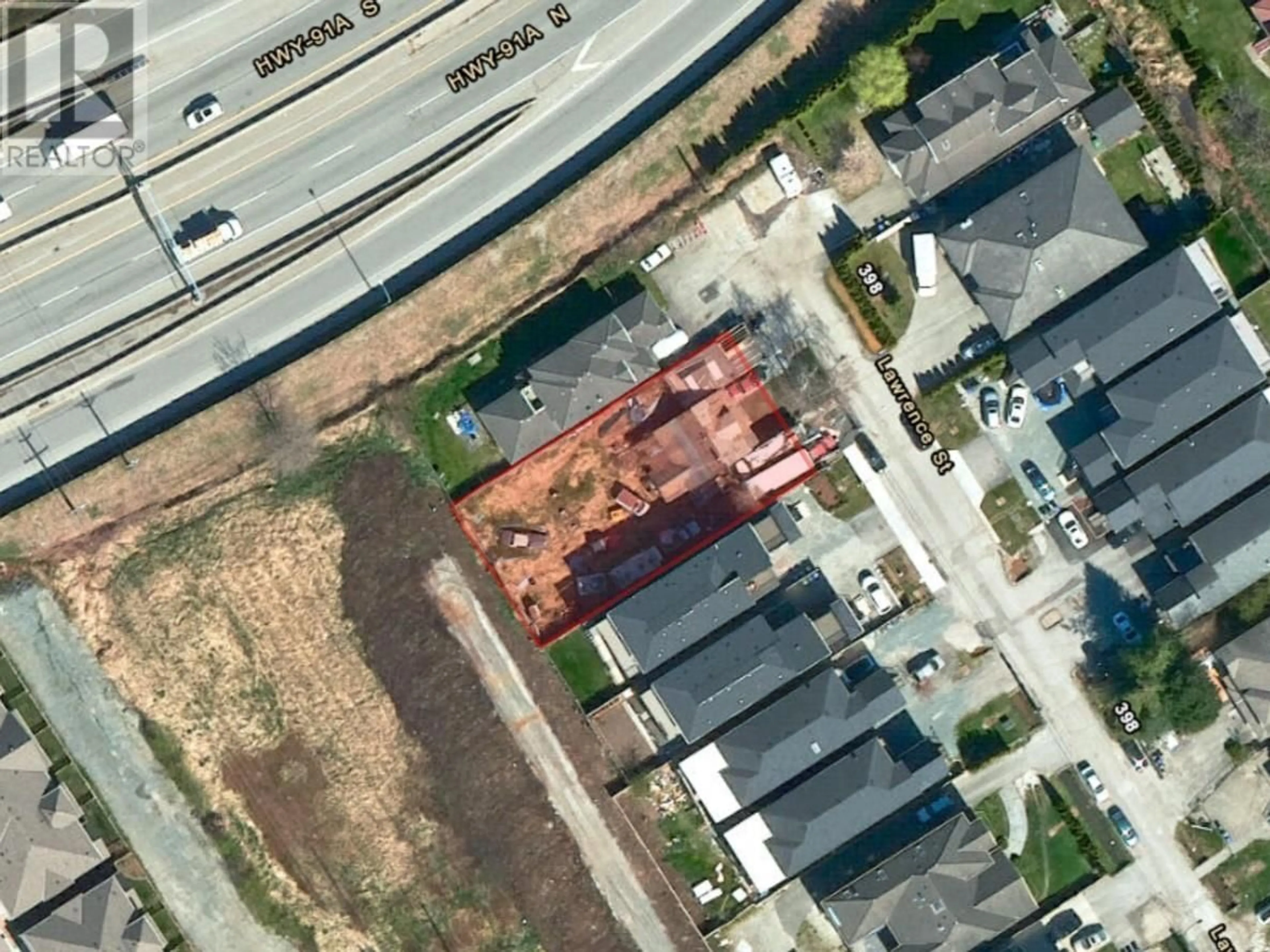 A pic from outside/outdoor area/front of a property/back of a property/a pic from drone, street for 324 LAWRENCE STREET, New Westminster British Columbia V3M5L2