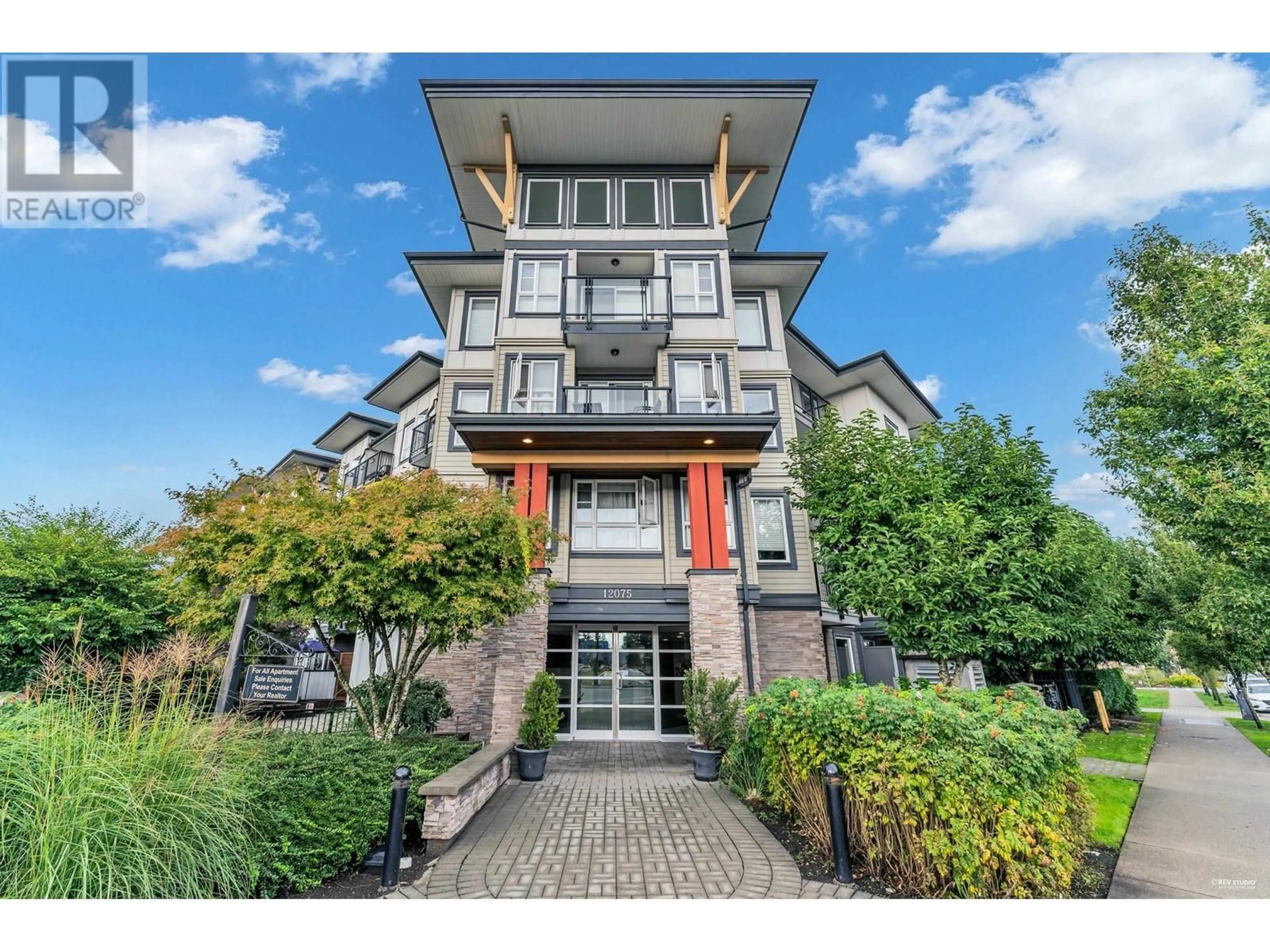 Indoor foyer for 413 12075 EDGE STREET, Maple Ridge British Columbia V2X9E6