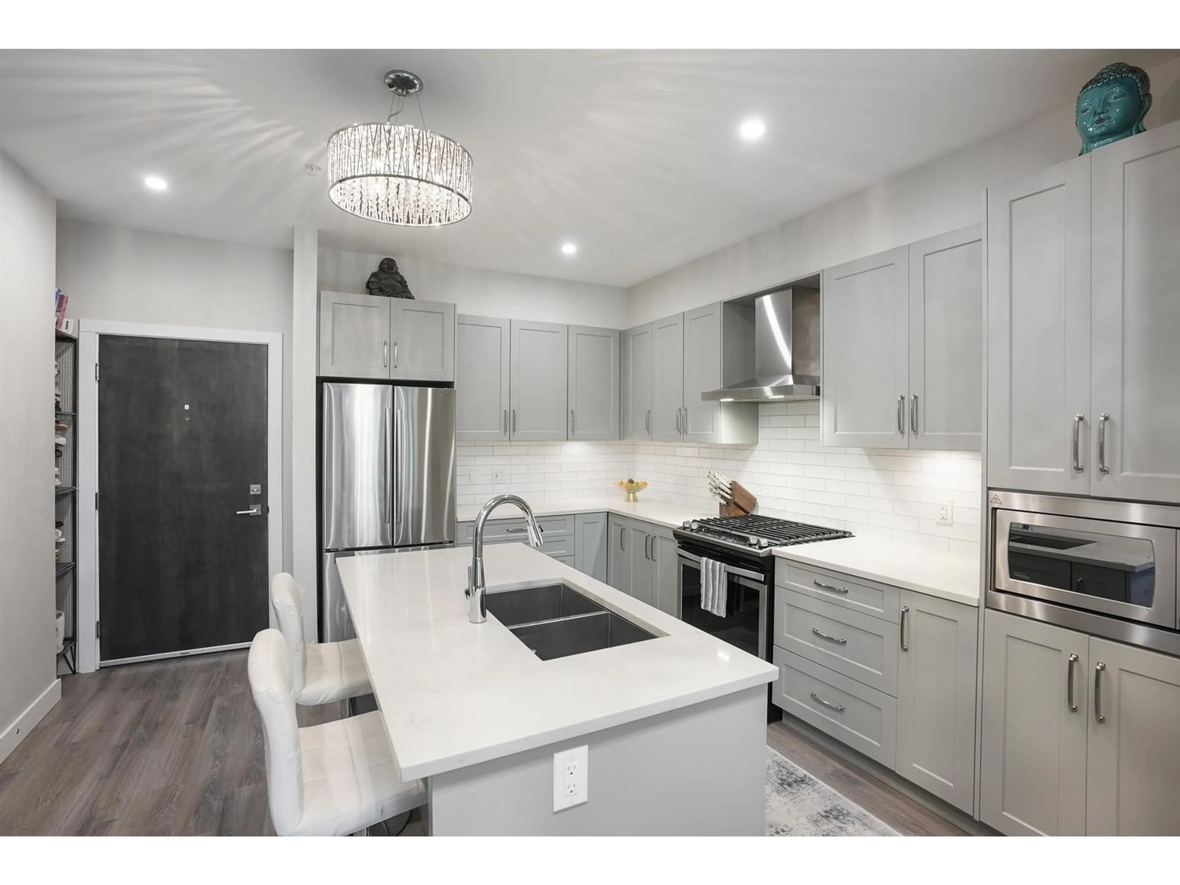 Contemporary kitchen, ceramic/tile floor for 405 15436 31 AVENUE, Surrey British Columbia V3Z1H3