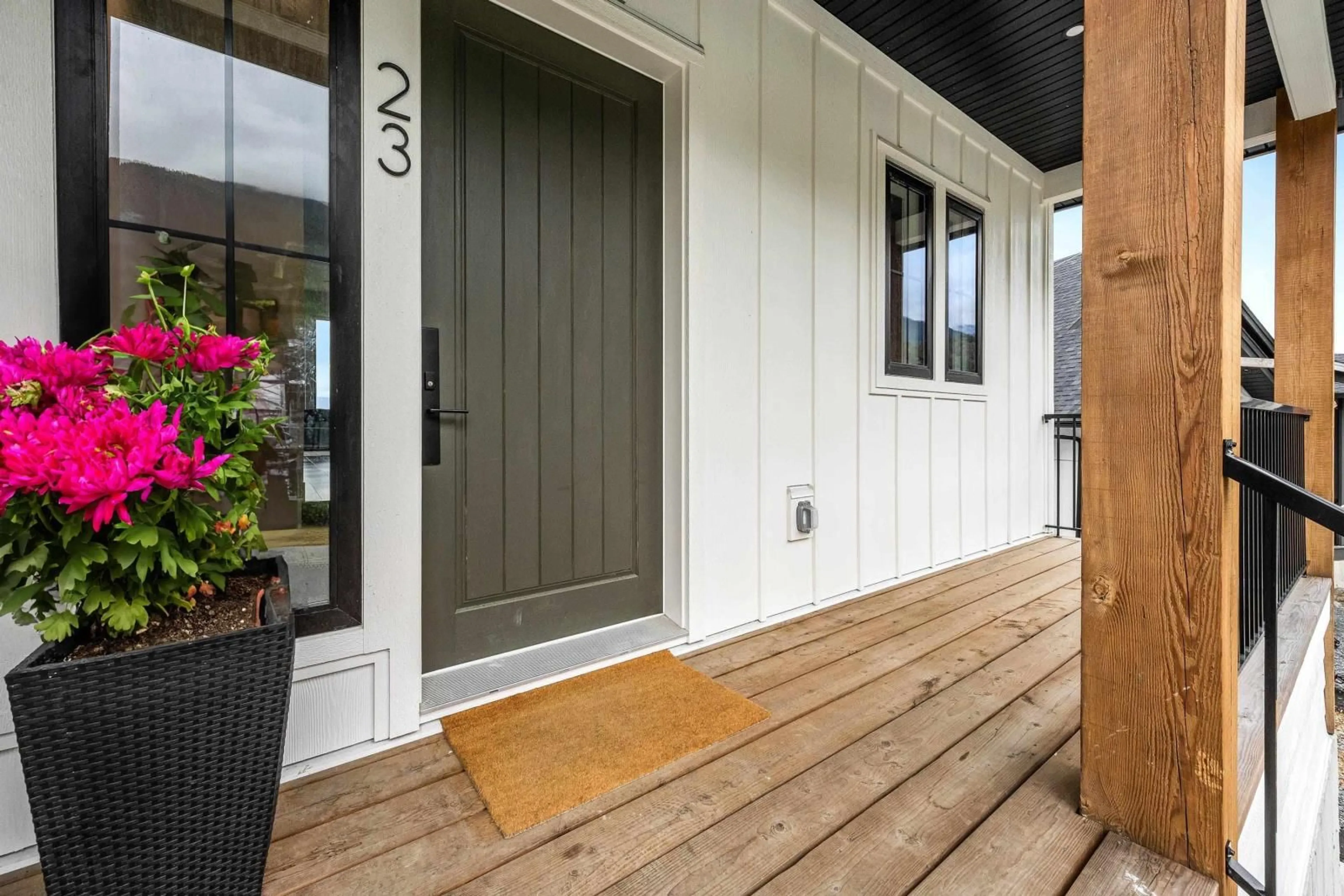 Indoor entryway for 23 8295 NIXON ROAD|Eastern Hillsides, Chilliwack British Columbia V4Z0C8