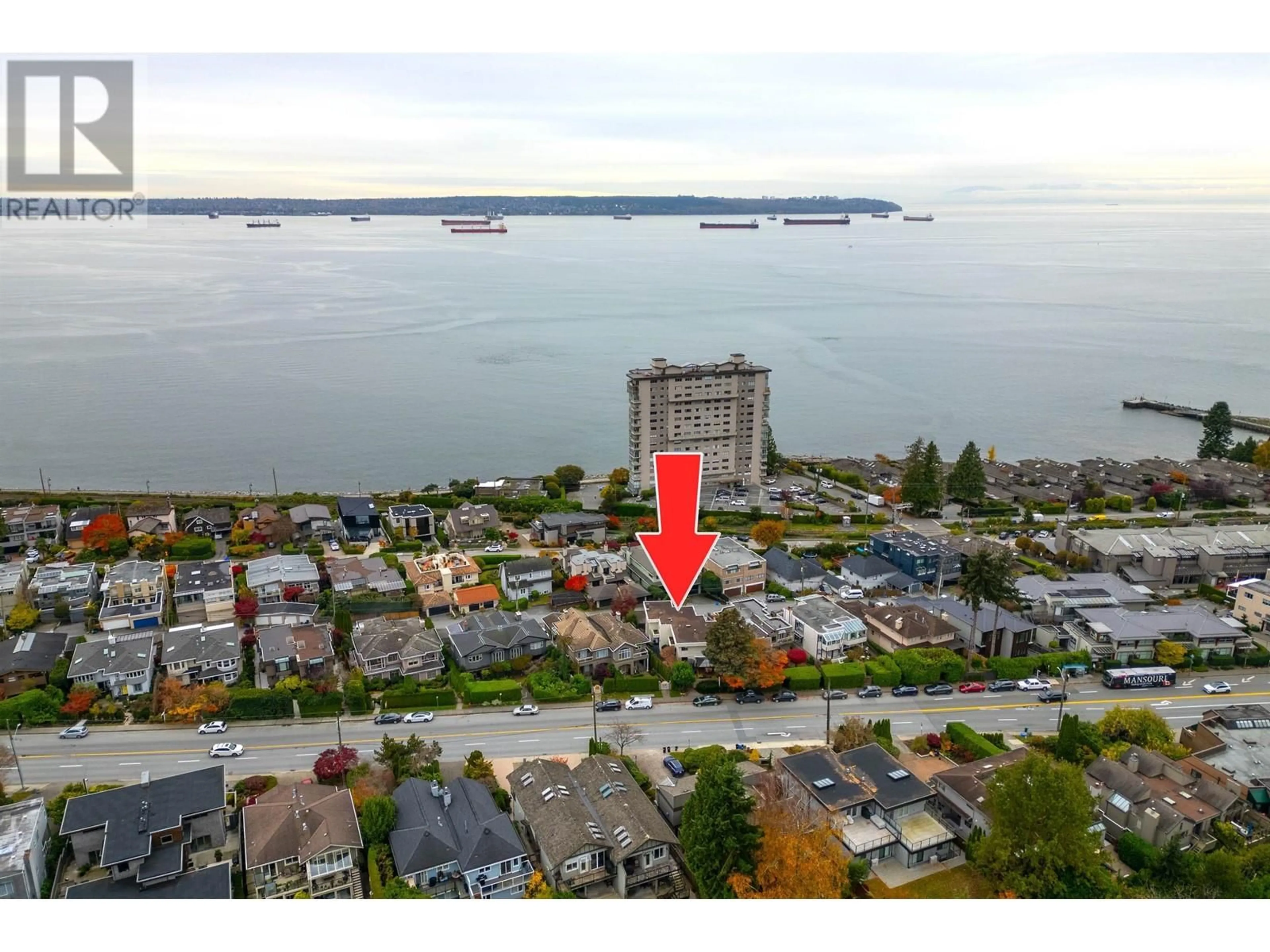 A pic from outside/outdoor area/front of a property/back of a property/a pic from drone, water/lake/river/ocean view for 2364 MARINE DRIVE, West Vancouver British Columbia V7V1K8