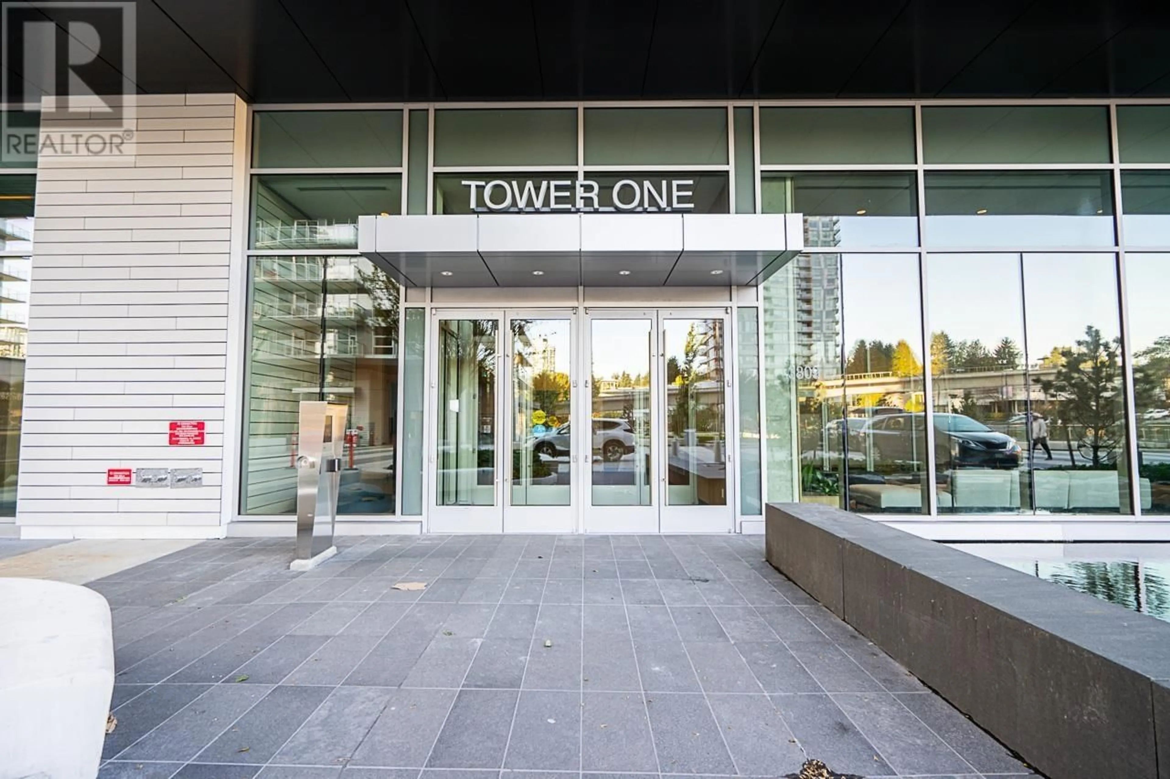 Indoor foyer for 4805 3809 EVERGREEN PLACE, Burnaby British Columbia V3J0M1