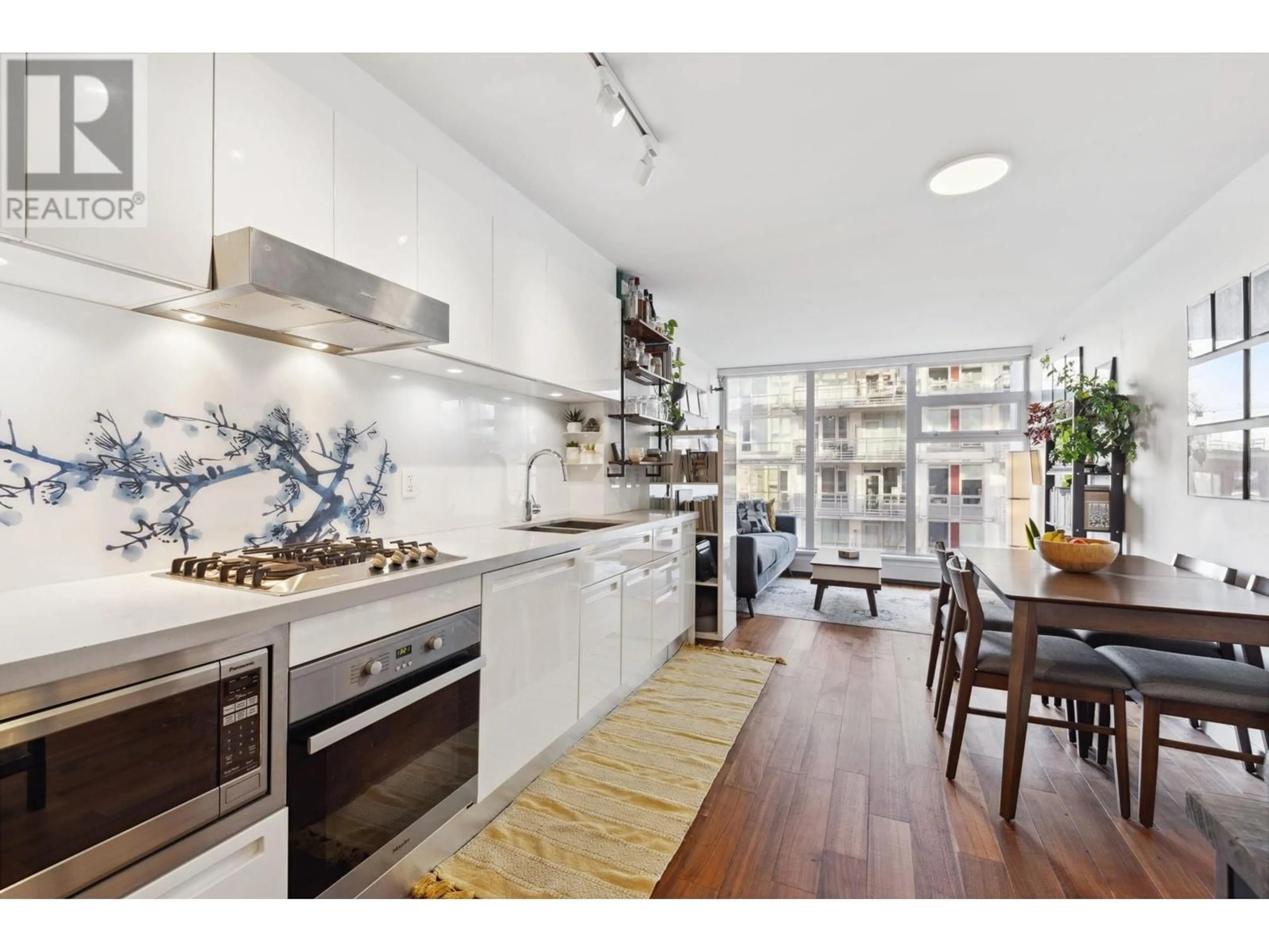 Open concept kitchen, unknown for 1510 188 KEEFER STREET, Vancouver British Columbia V6A0E3