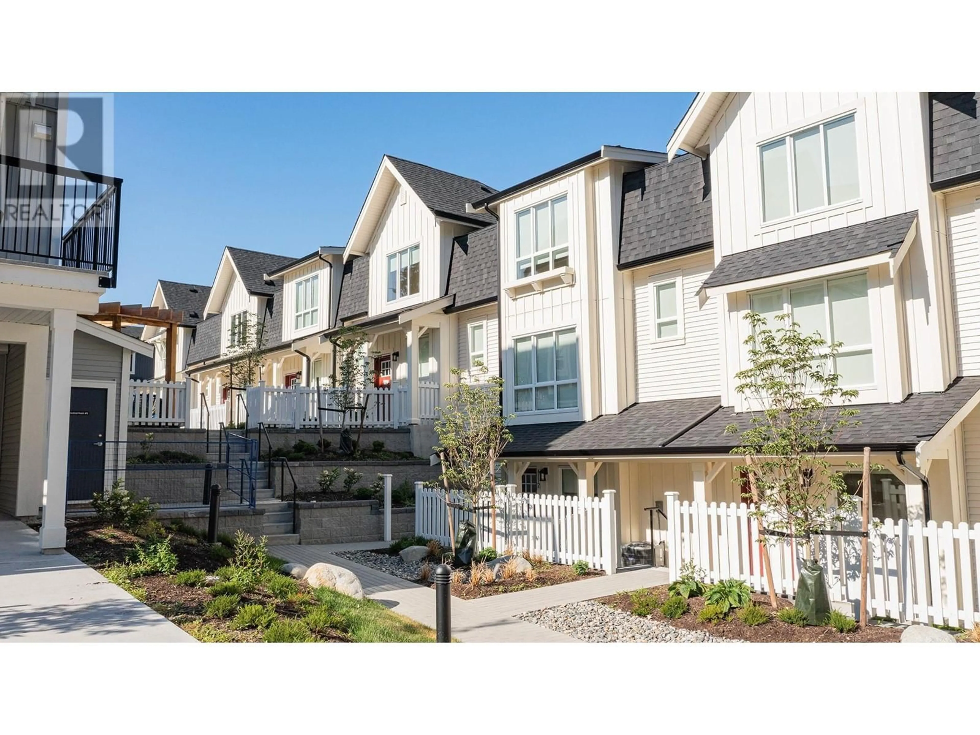 Home with vinyl exterior material, street for 92 - 24951 112 AVENUE, Maple Ridge British Columbia V0V0V0