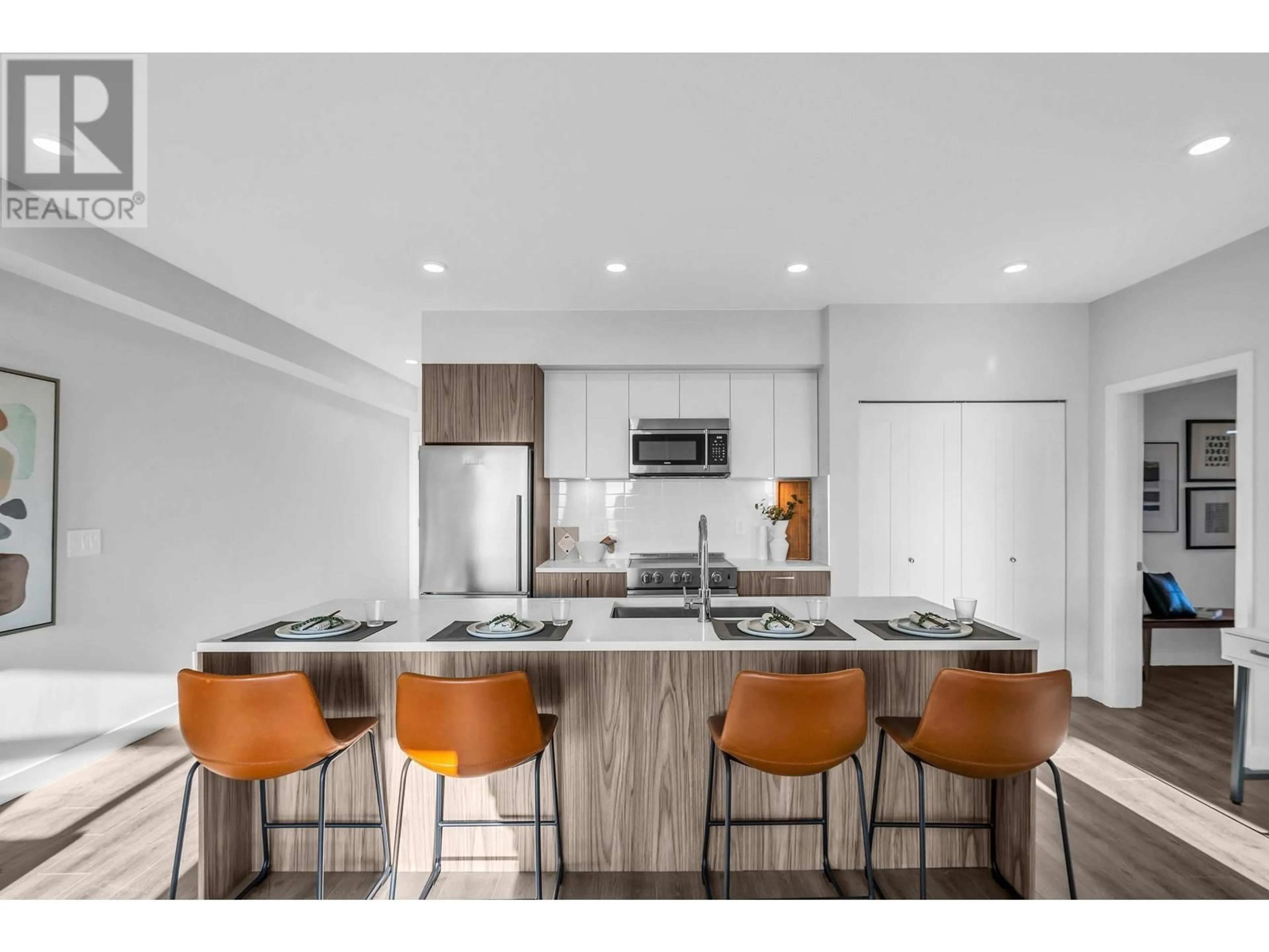 Open concept kitchen, unknown for 403 5535 HASTINGS STREET, Burnaby British Columbia V5B1R2