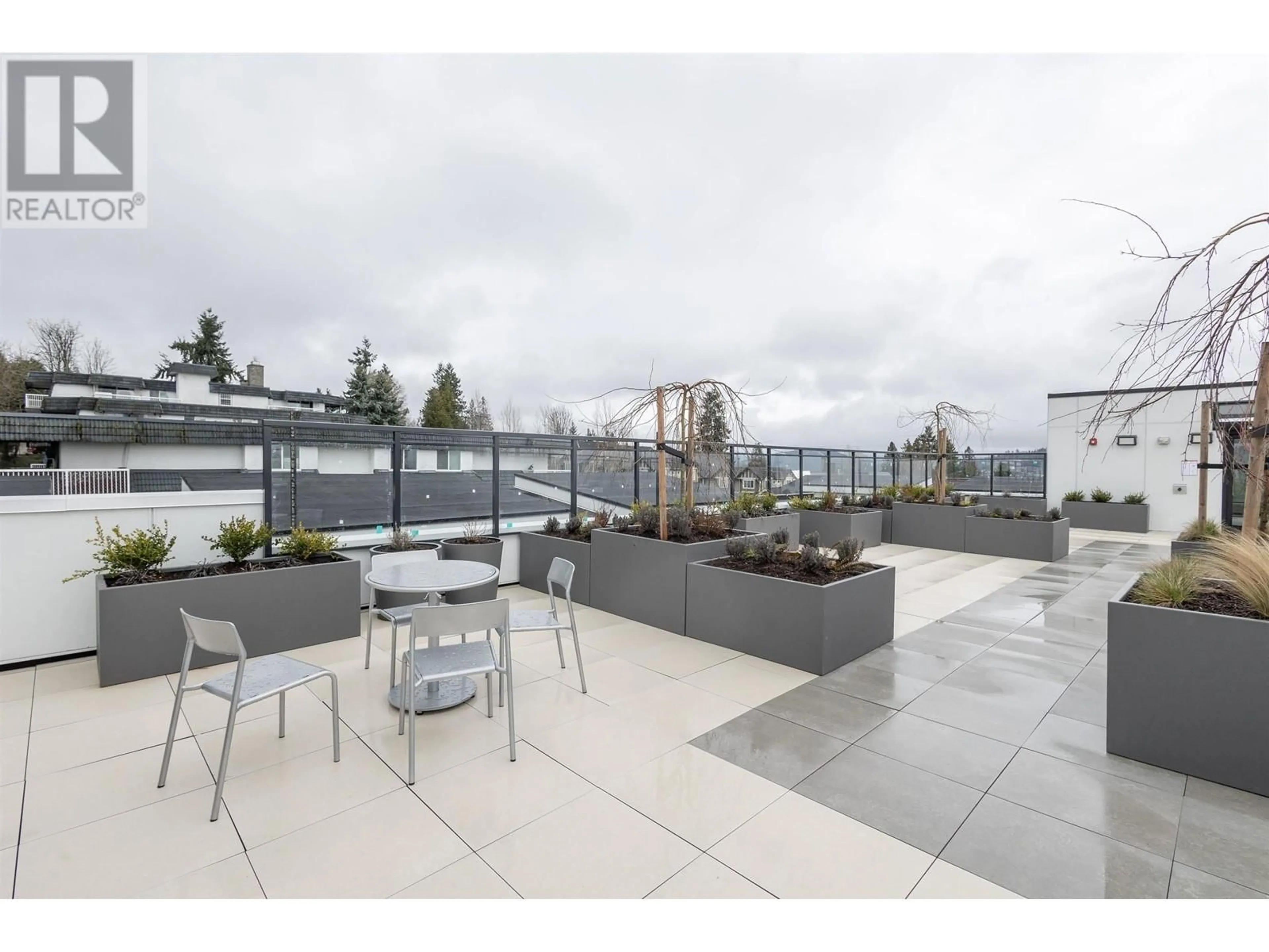 Patio, unknown for 407 5535 HASTINGS STREET, Burnaby British Columbia V5B1R2