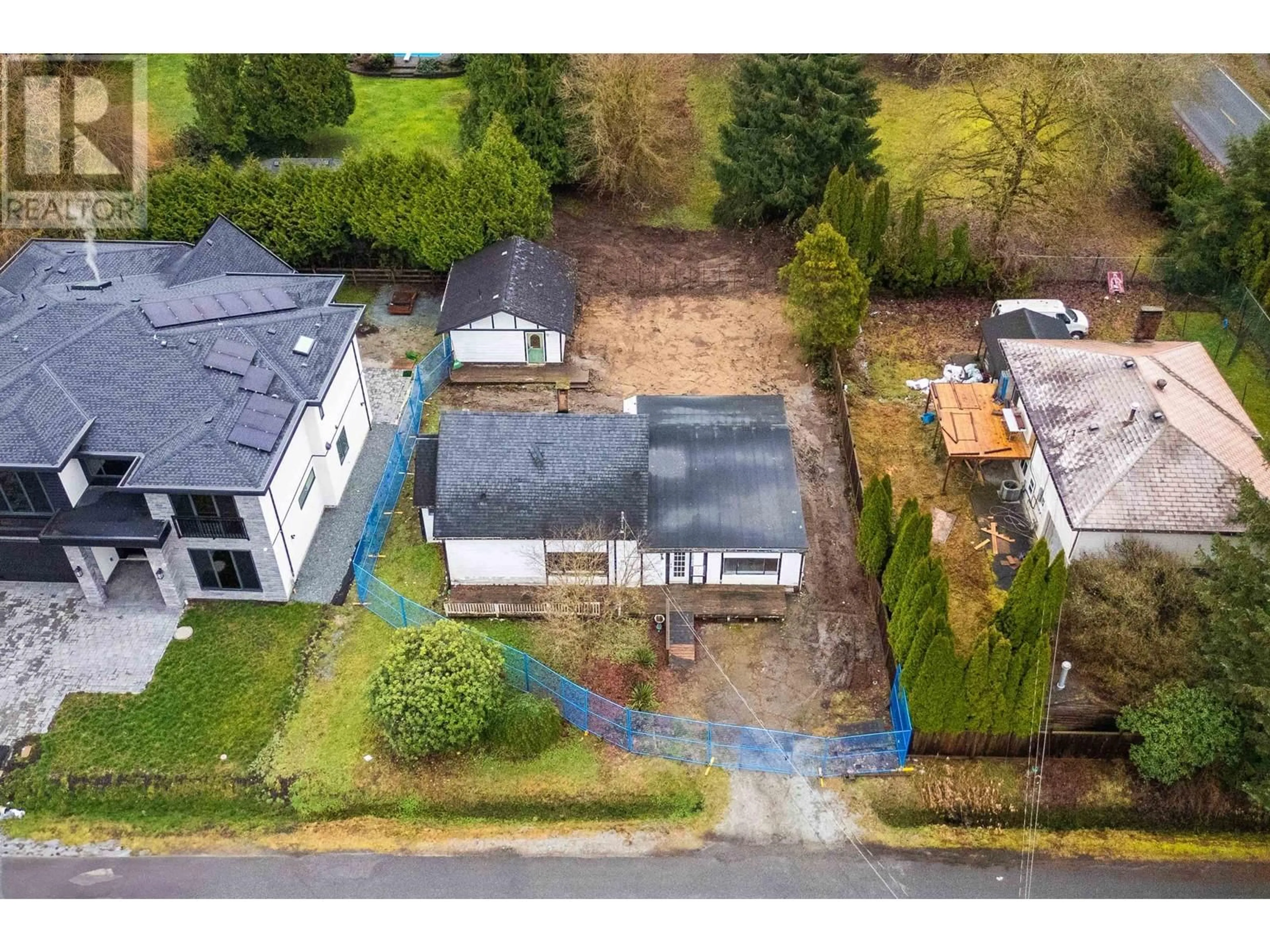 A pic from outside/outdoor area/front of a property/back of a property/a pic from drone, street for 12822 229 STREET, Maple Ridge British Columbia V2X6R1