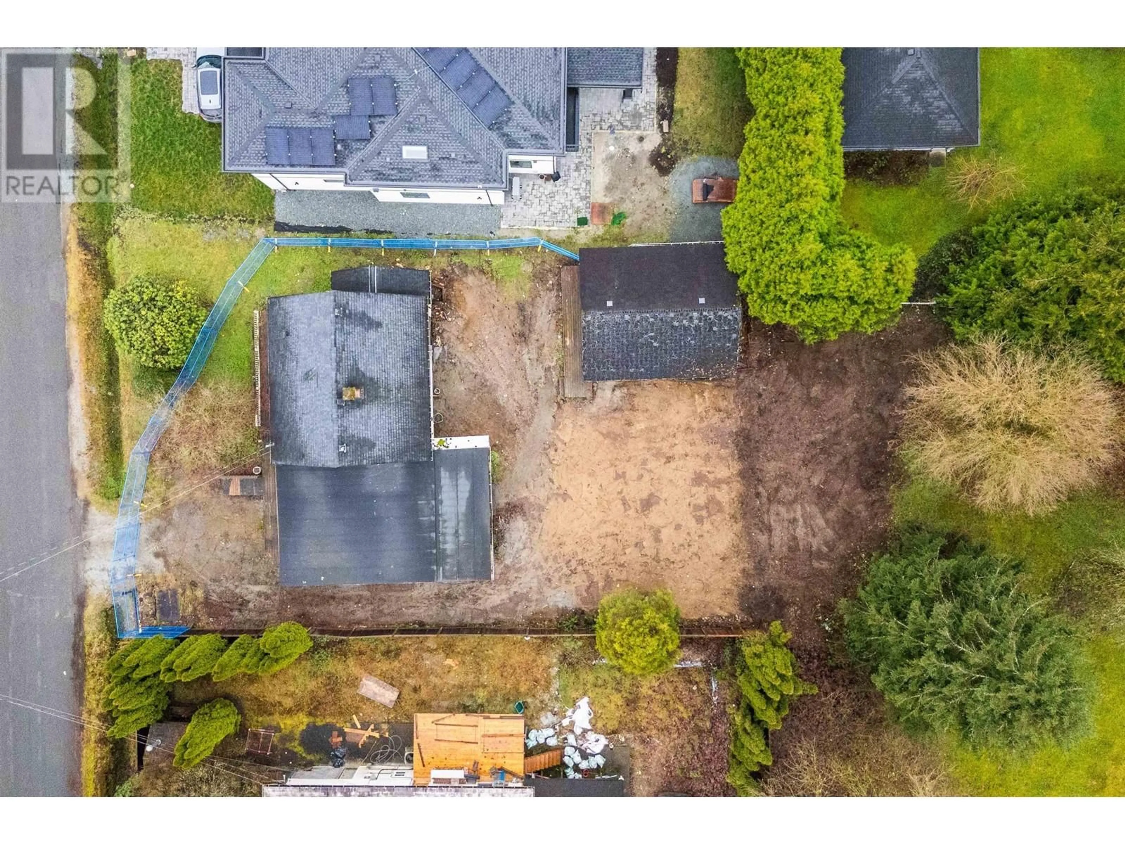 A pic from outside/outdoor area/front of a property/back of a property/a pic from drone, street for 12822 229 STREET, Maple Ridge British Columbia V2X6R1