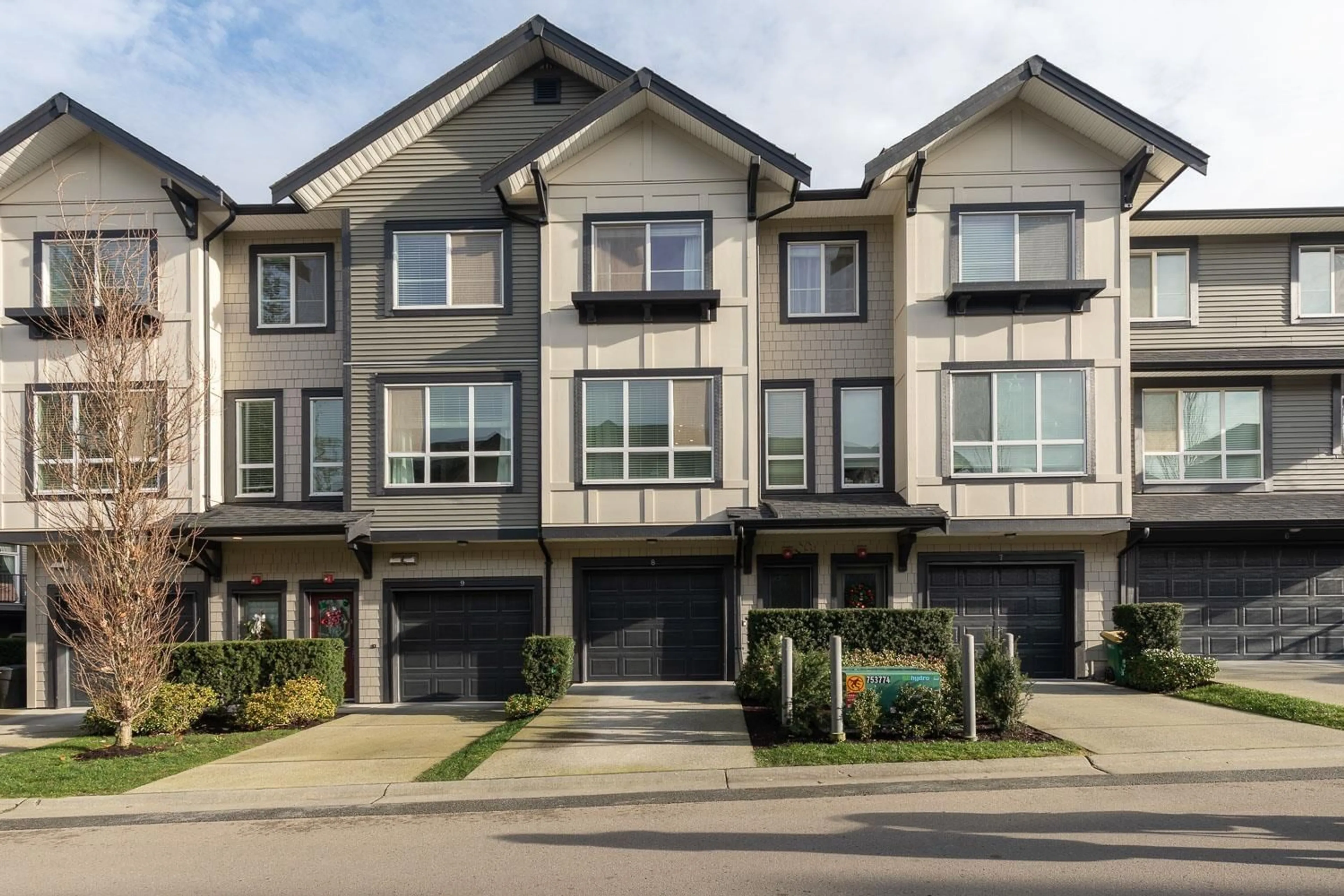 Unknown for 8 8570 204 STREET, Langley British Columbia V2Y0T9