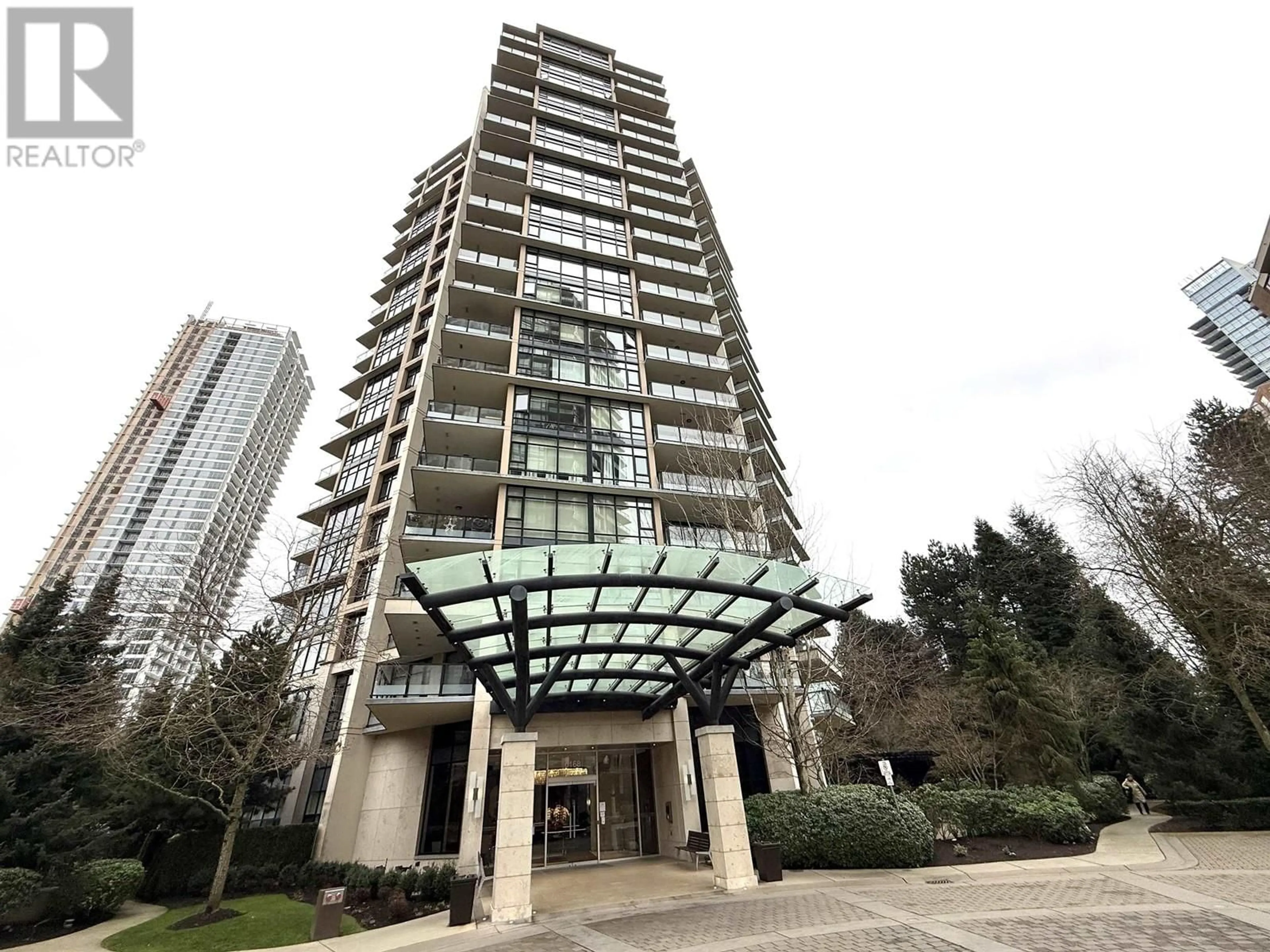 Indoor foyer for 1903 6168 WILSON AVENUE, Burnaby British Columbia V5H0B2