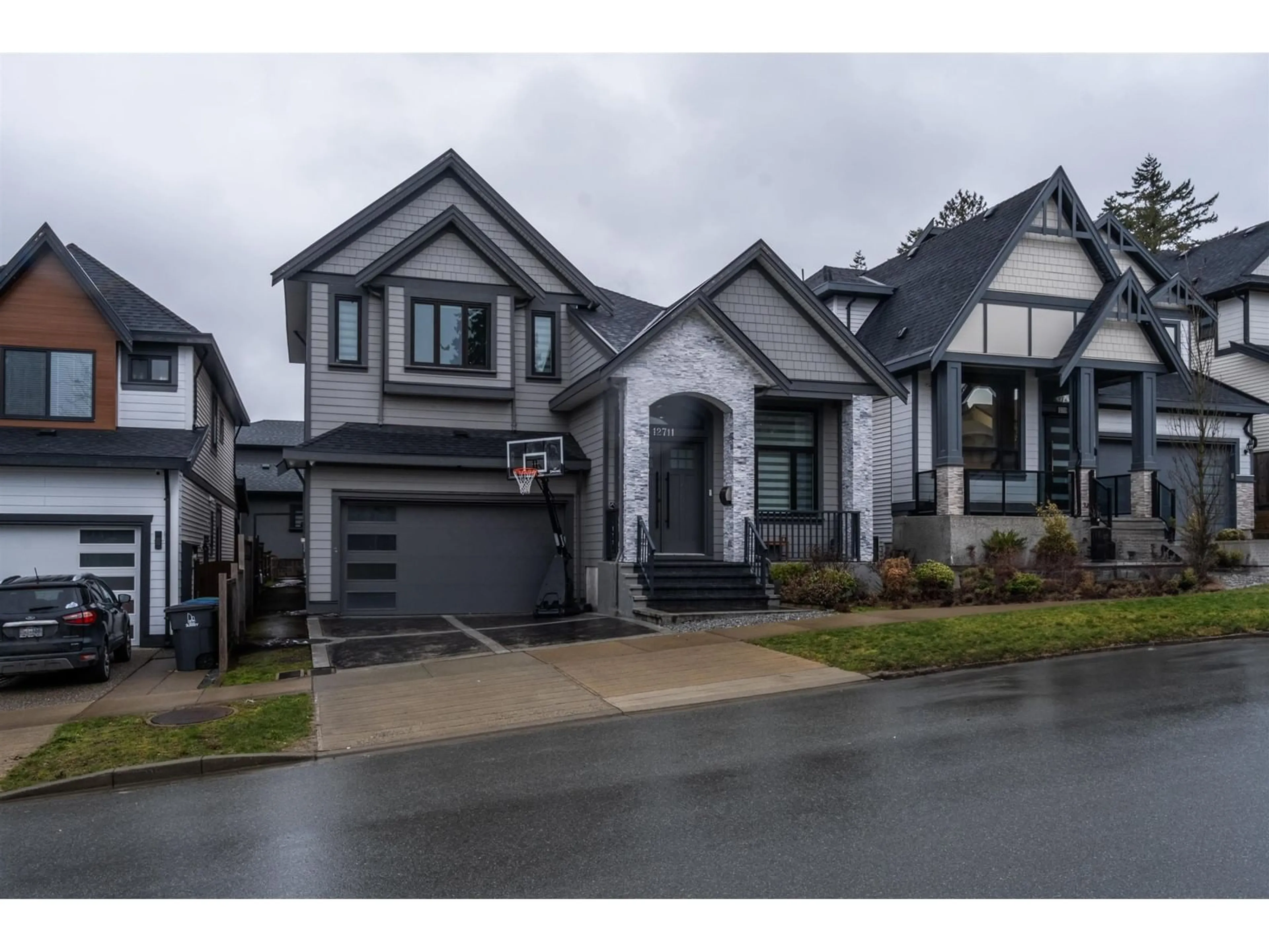 Unknown for 12711 104A AVENUE, Surrey British Columbia V3V6C1