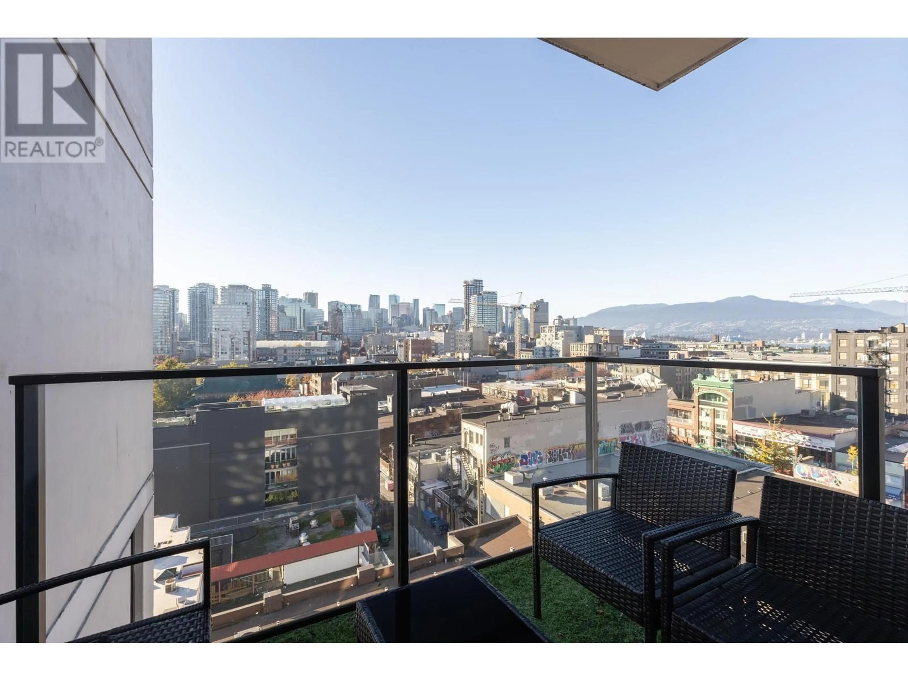 Balcony in the apartment, city buildings view from balcony for 1006 189 KEEFER STREET, Vancouver British Columbia V6A0C8