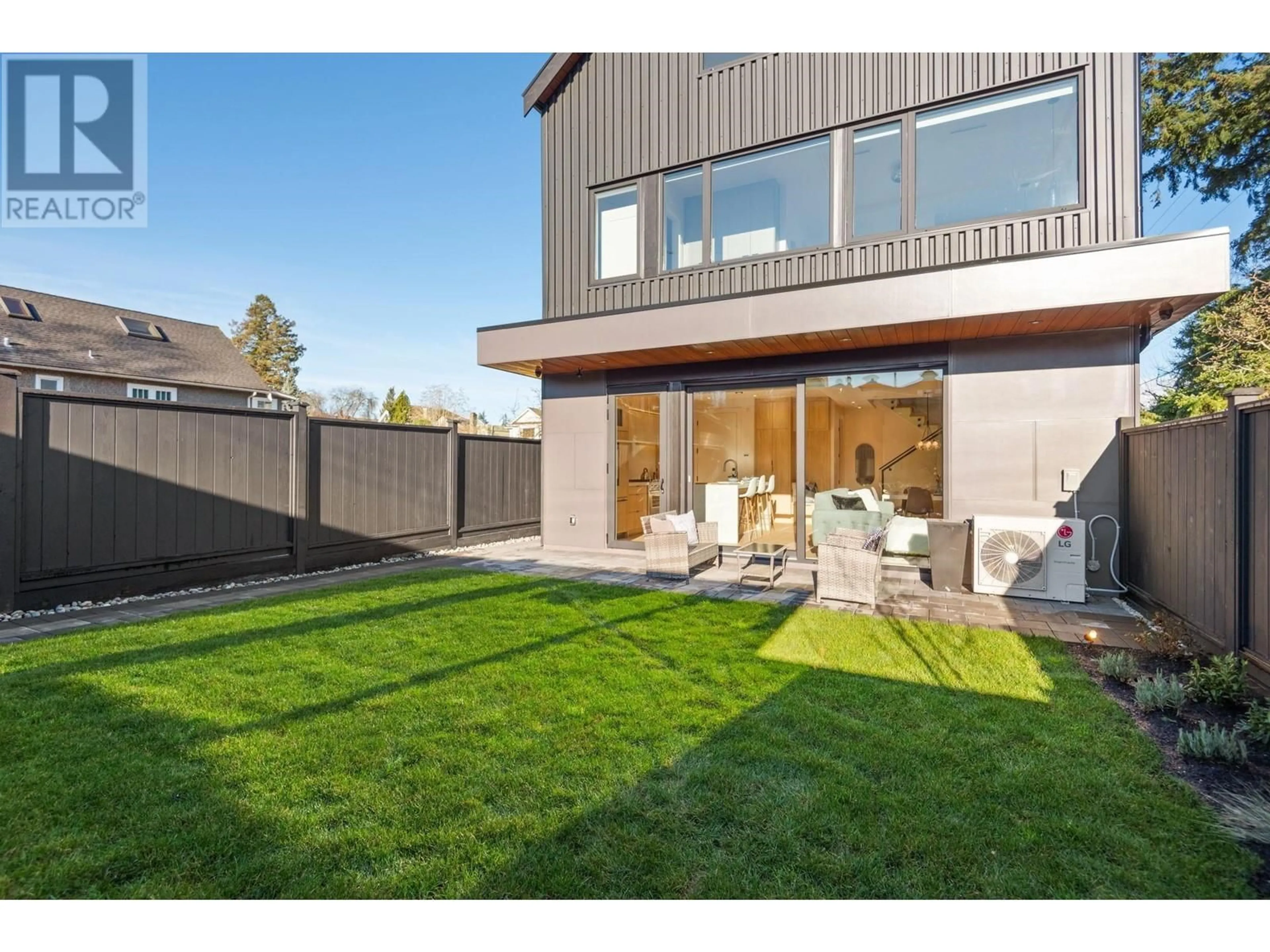 Patio, unknown for 2 - 3620 20TH AVENUE, Vancouver British Columbia V6S1E8