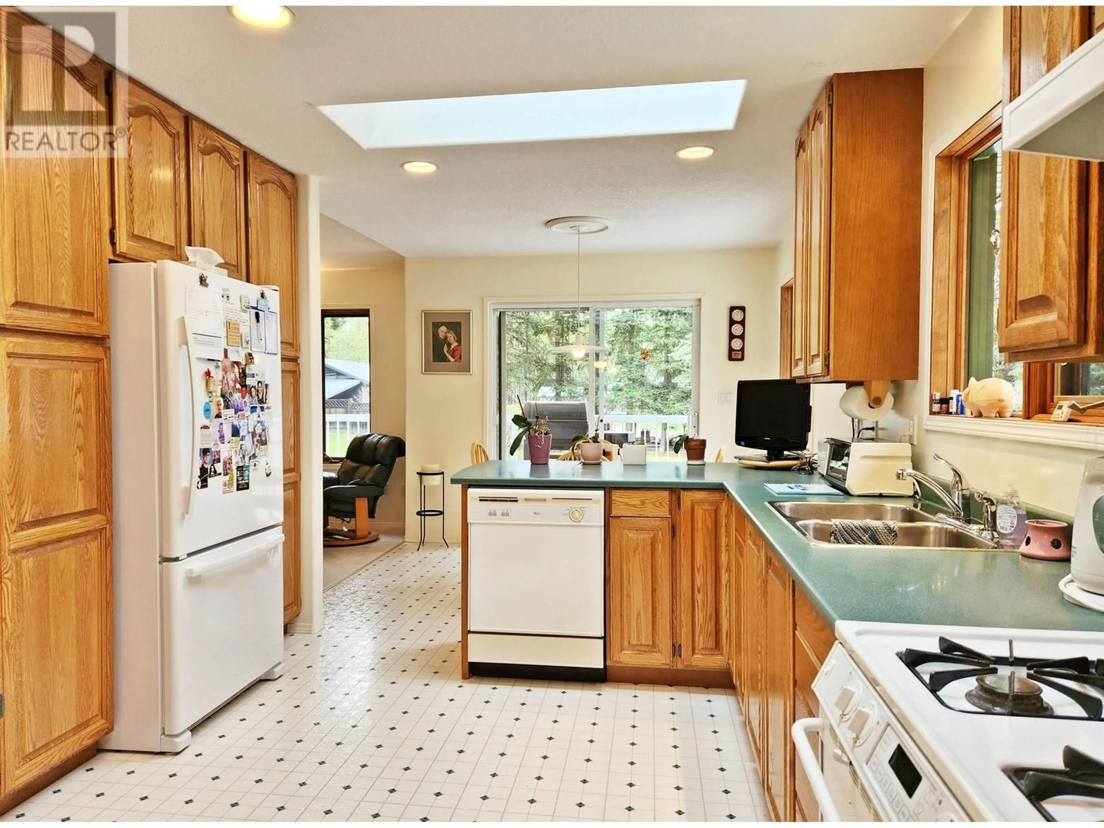 Standard kitchen, ceramic/tile floor for 2296 GORDER ROAD, Quesnel British Columbia V2J7A9