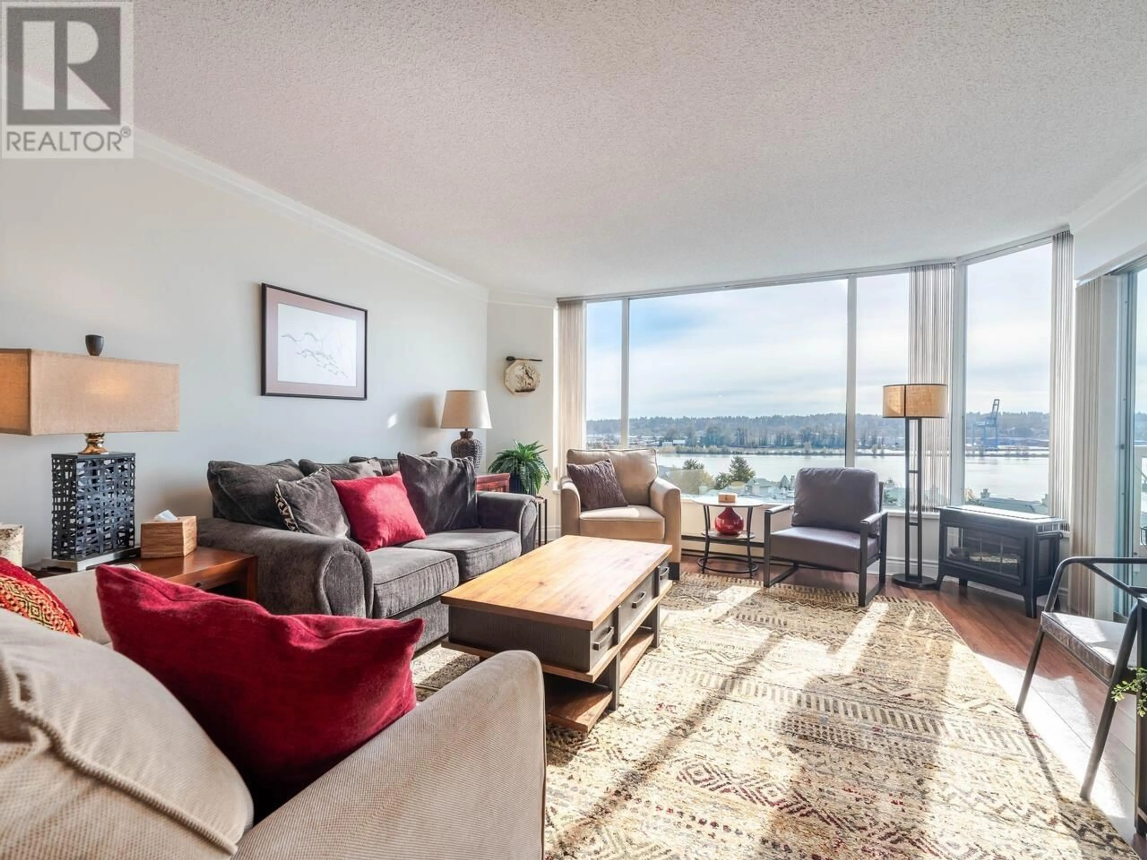 Living room with furniture, unknown for 1003 1065 QUAYSIDE DRIVE, New Westminster British Columbia V3M1C5