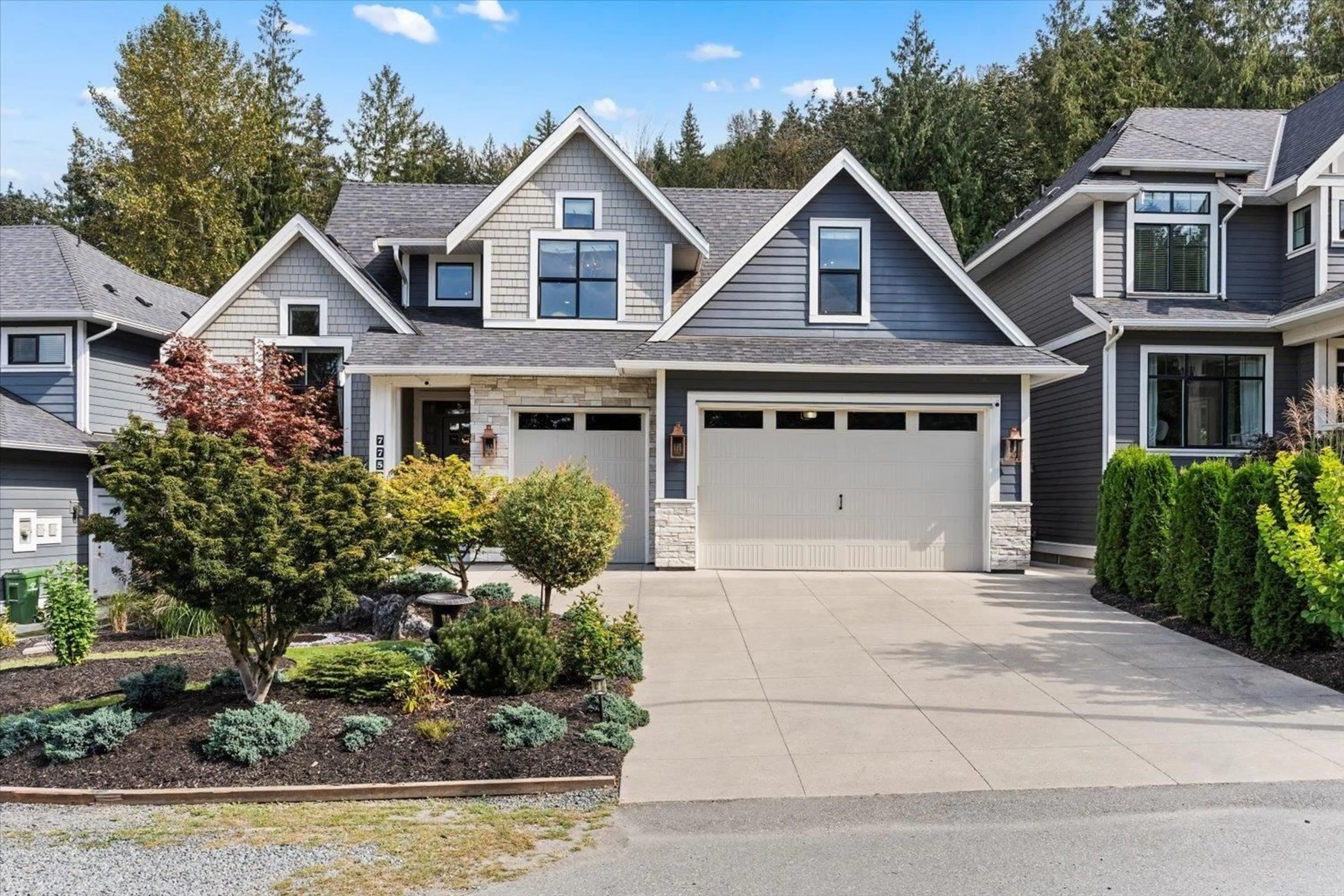 Home with vinyl exterior material, street for 7758 PATTERSON ROAD, Chilliwack British Columbia V4Z1J6