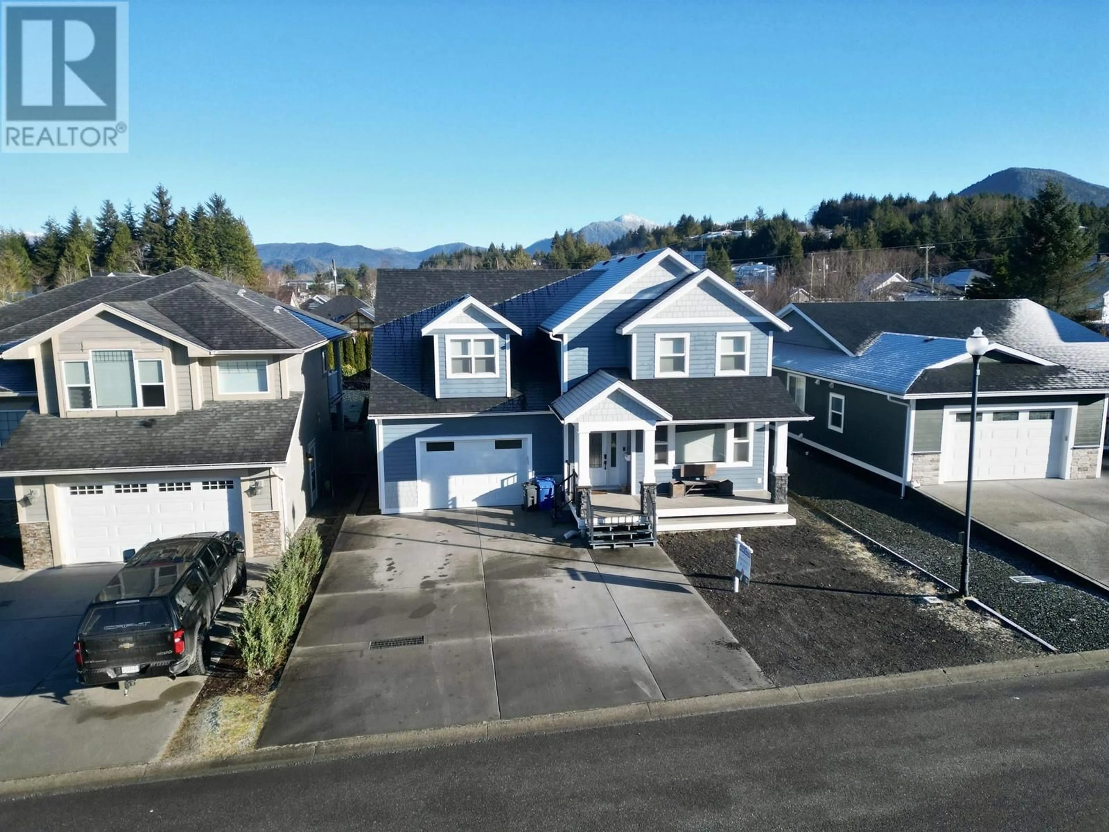 A pic from outside/outdoor area/front of a property/back of a property/a pic from drone, street for 1005 EDWARD AVENUE, Prince Rupert British Columbia V8J0A3