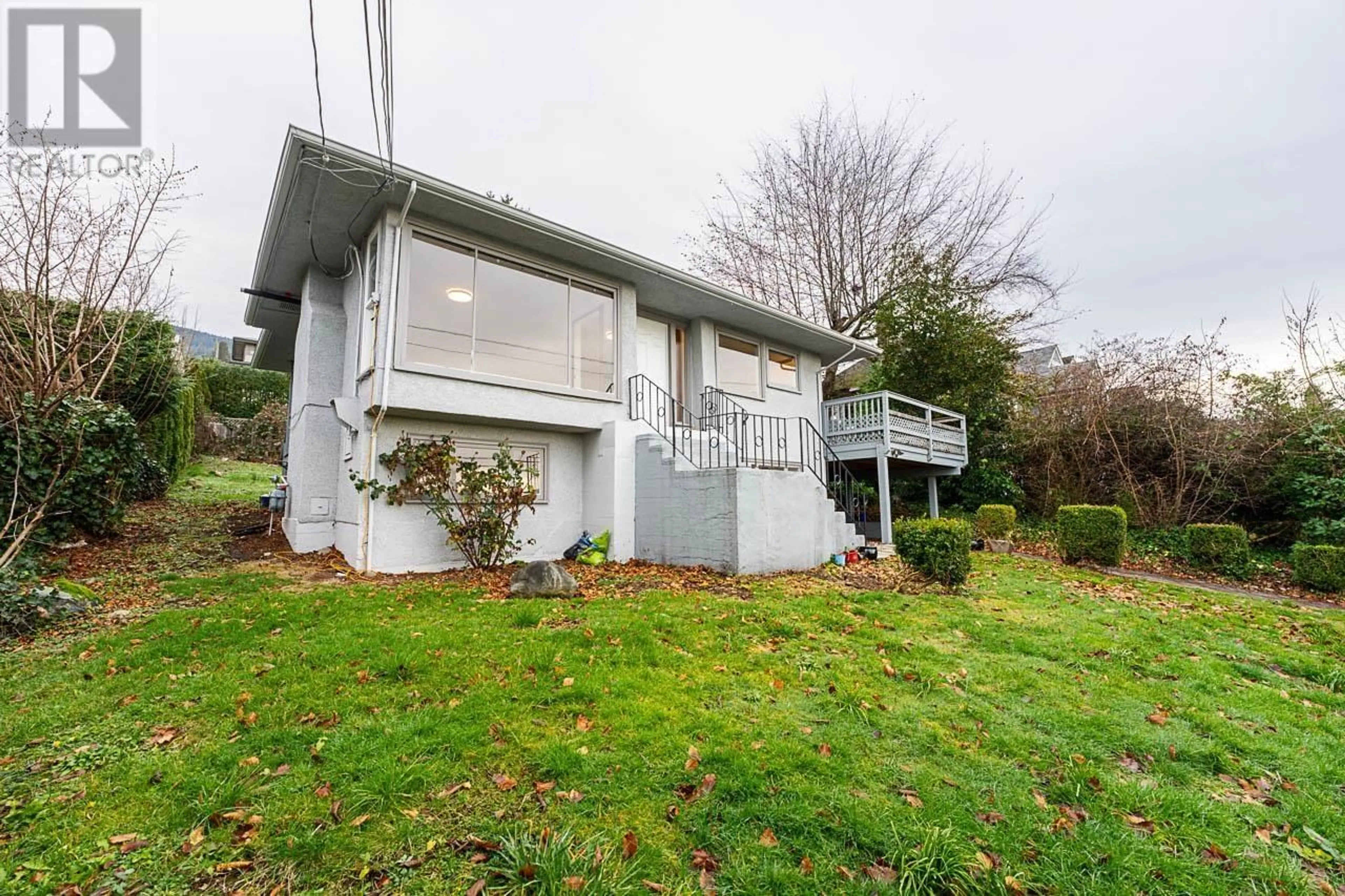 Unknown for 2383 MATHERS AVENUE, West Vancouver British Columbia V7V2H7