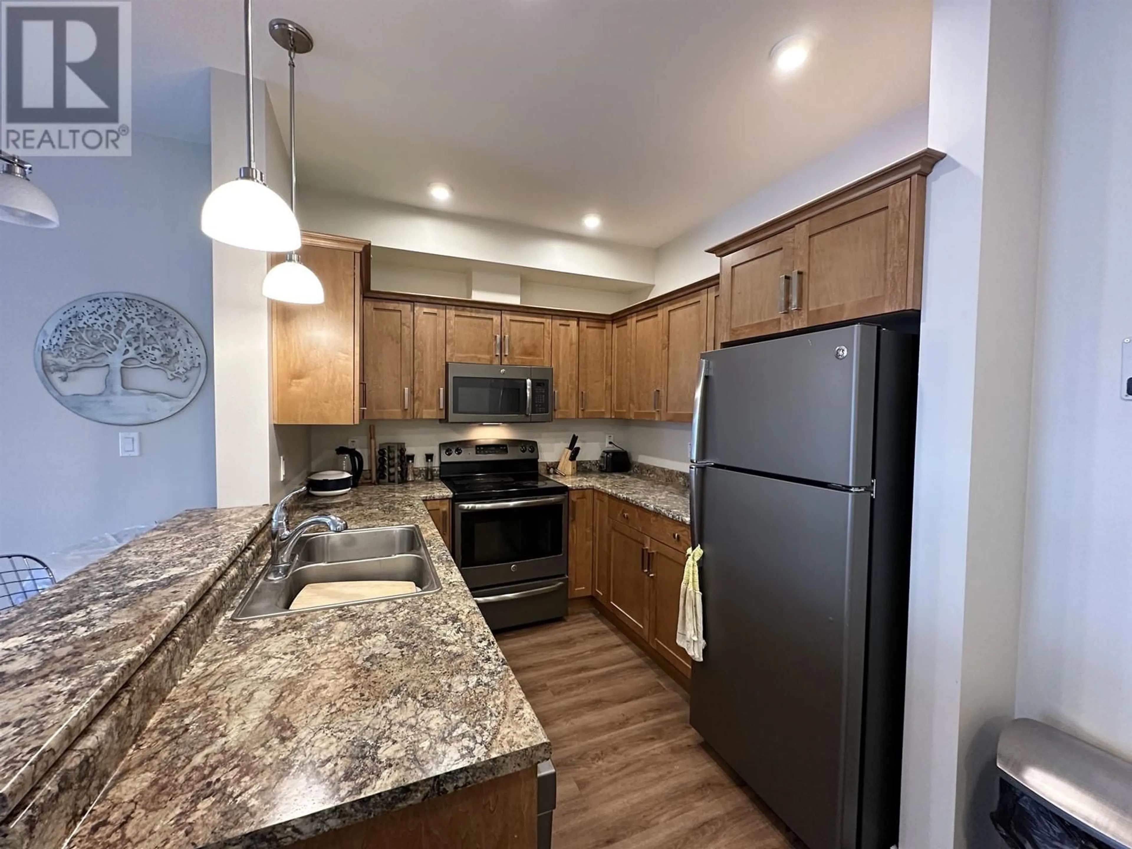 Standard kitchen, unknown for 207 3684 PRINCESS STREET, Smithers British Columbia V0J2N0