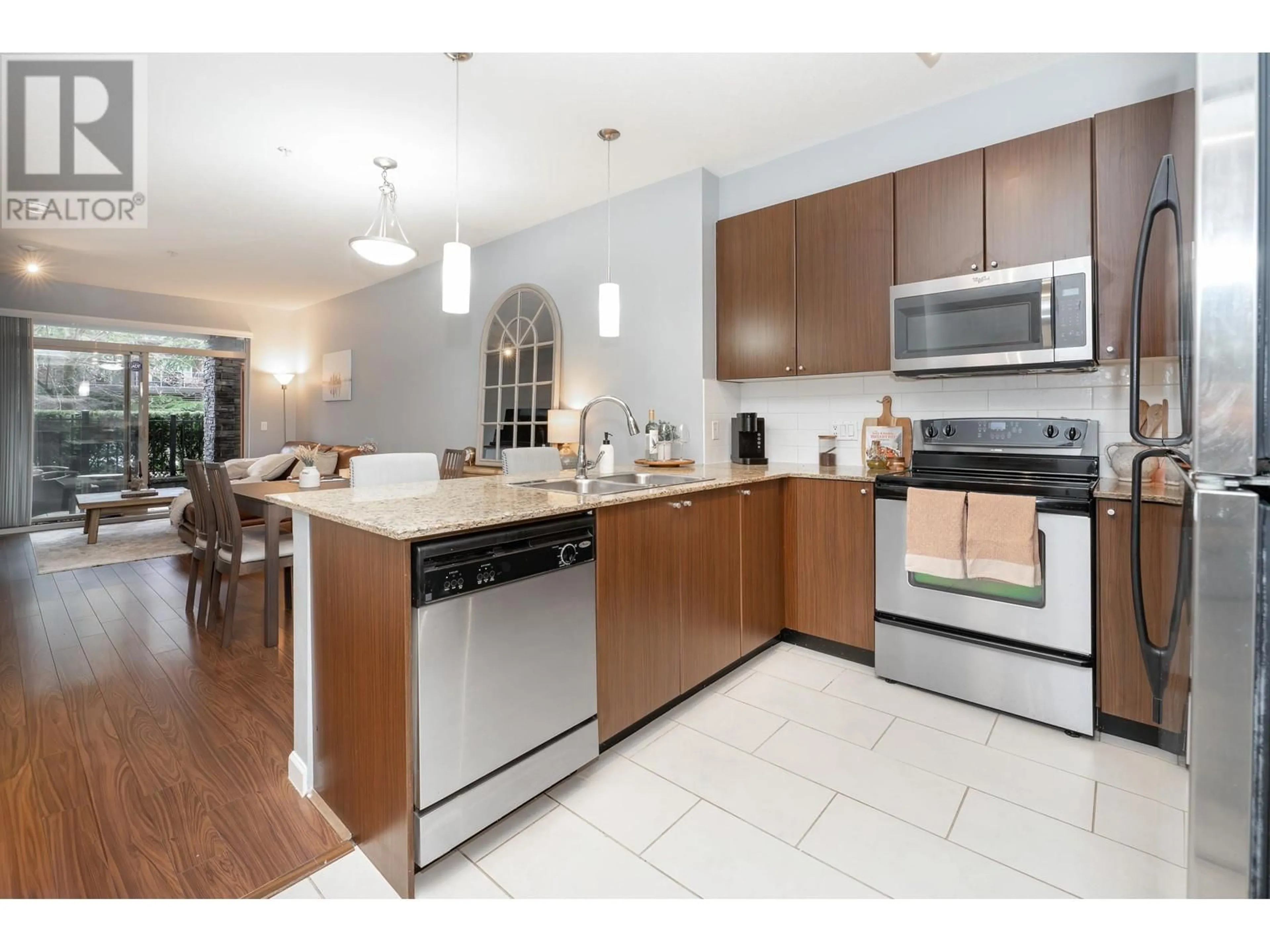 Open concept kitchen, unknown for 119 2477 KELLY AVENUE, Port Coquitlam British Columbia V3C0B3