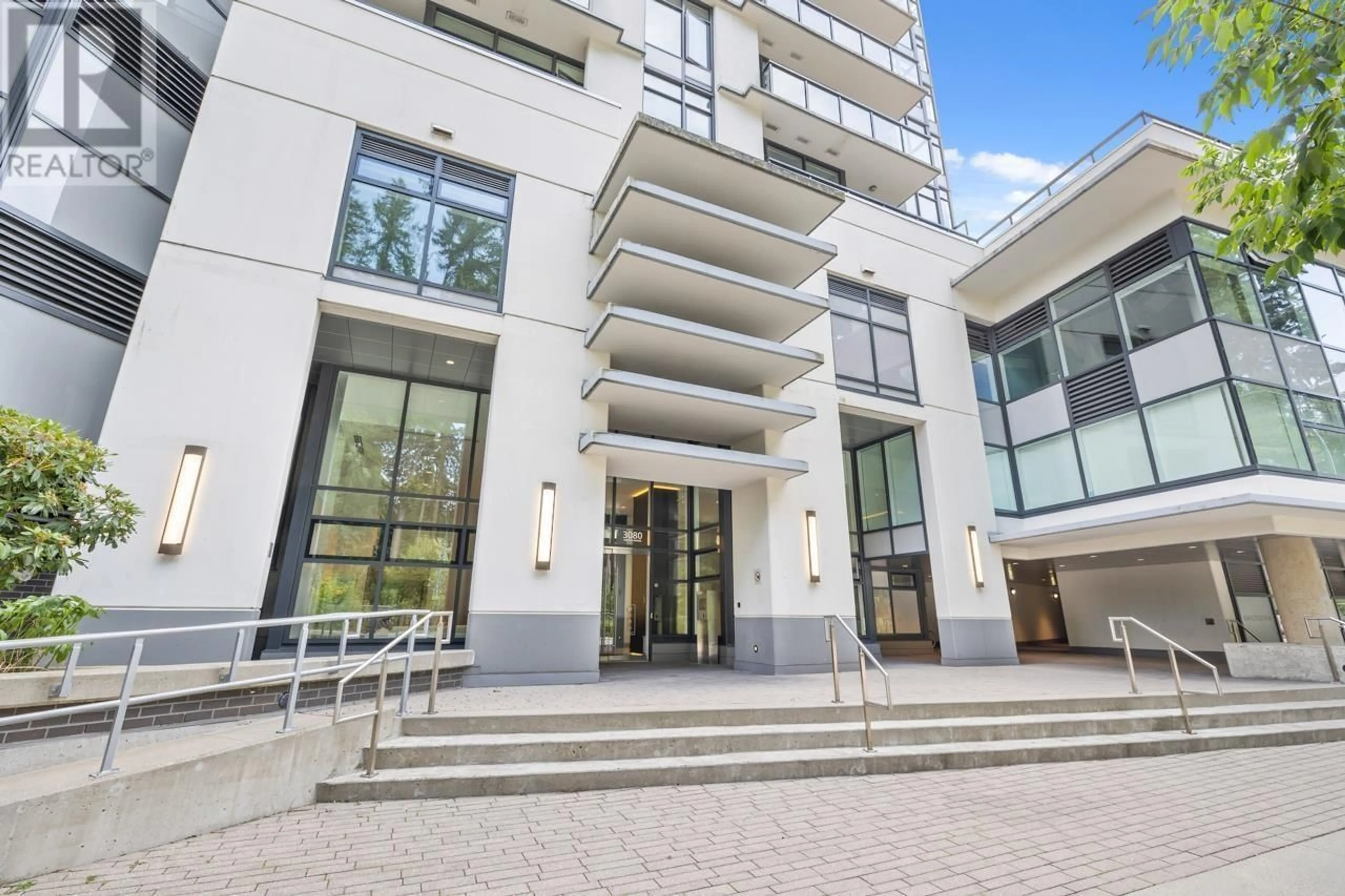 Indoor foyer for 1908 3080 LINCOLN AVENUE, Coquitlam British Columbia V3B0L9