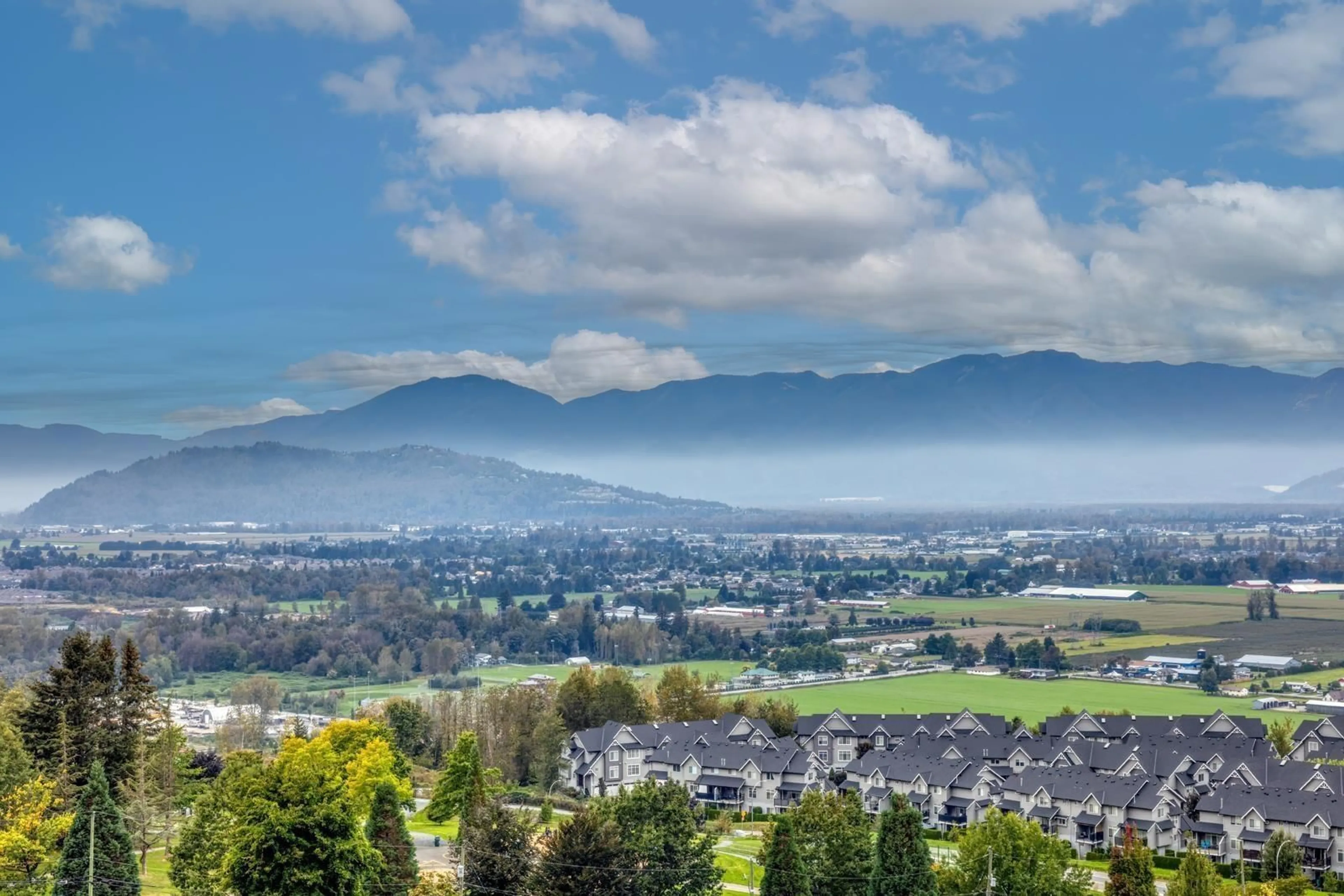 A pic from outside/outdoor area/front of a property/back of a property/a pic from drone, mountain view for 47239 VISTA PLACE|Promontory, Chilliwack British Columbia V2R0R9