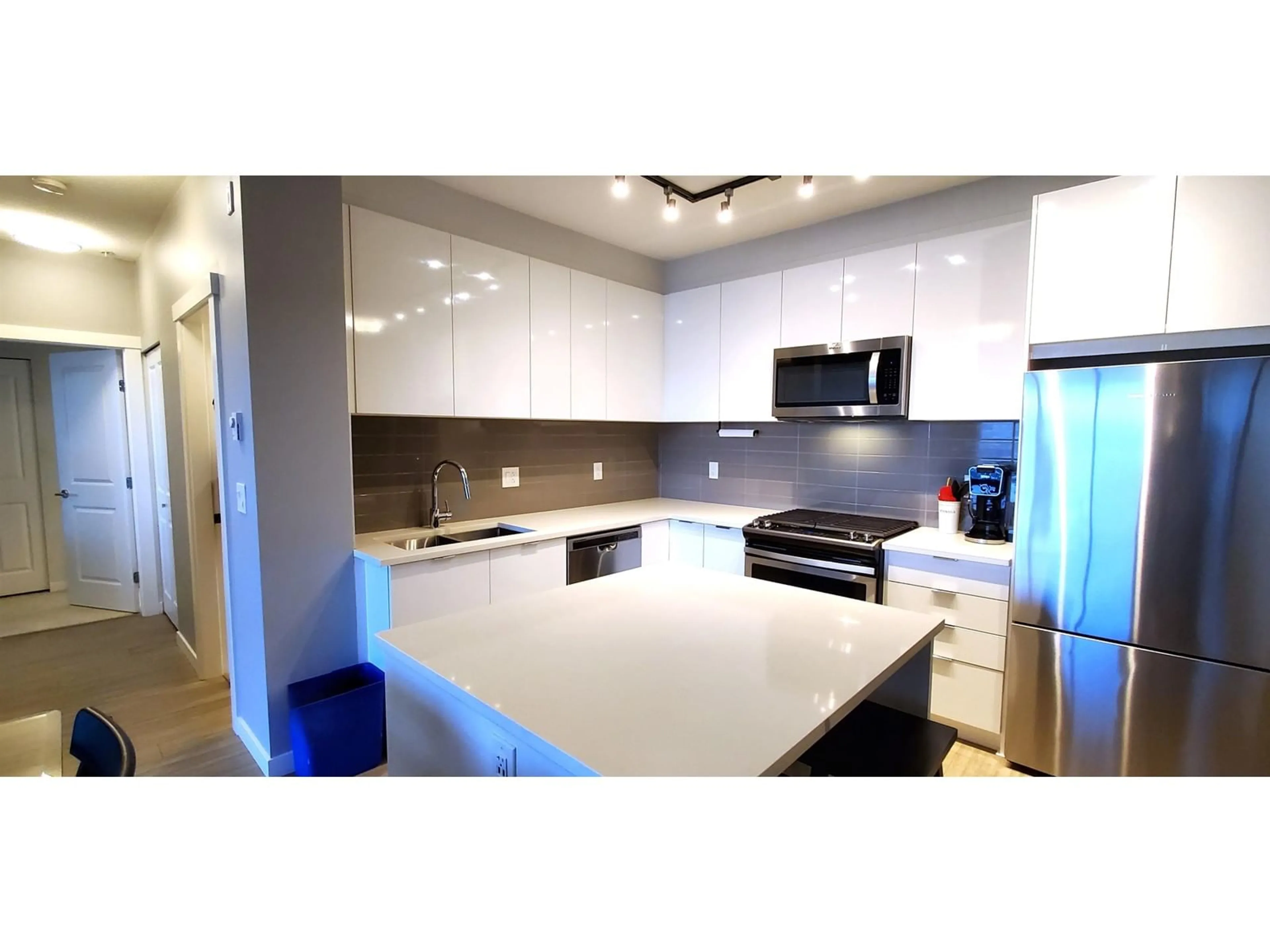 Open concept kitchen, ceramic/tile floor for C403 8150 207 STREET, Langley British Columbia V2Y4J4