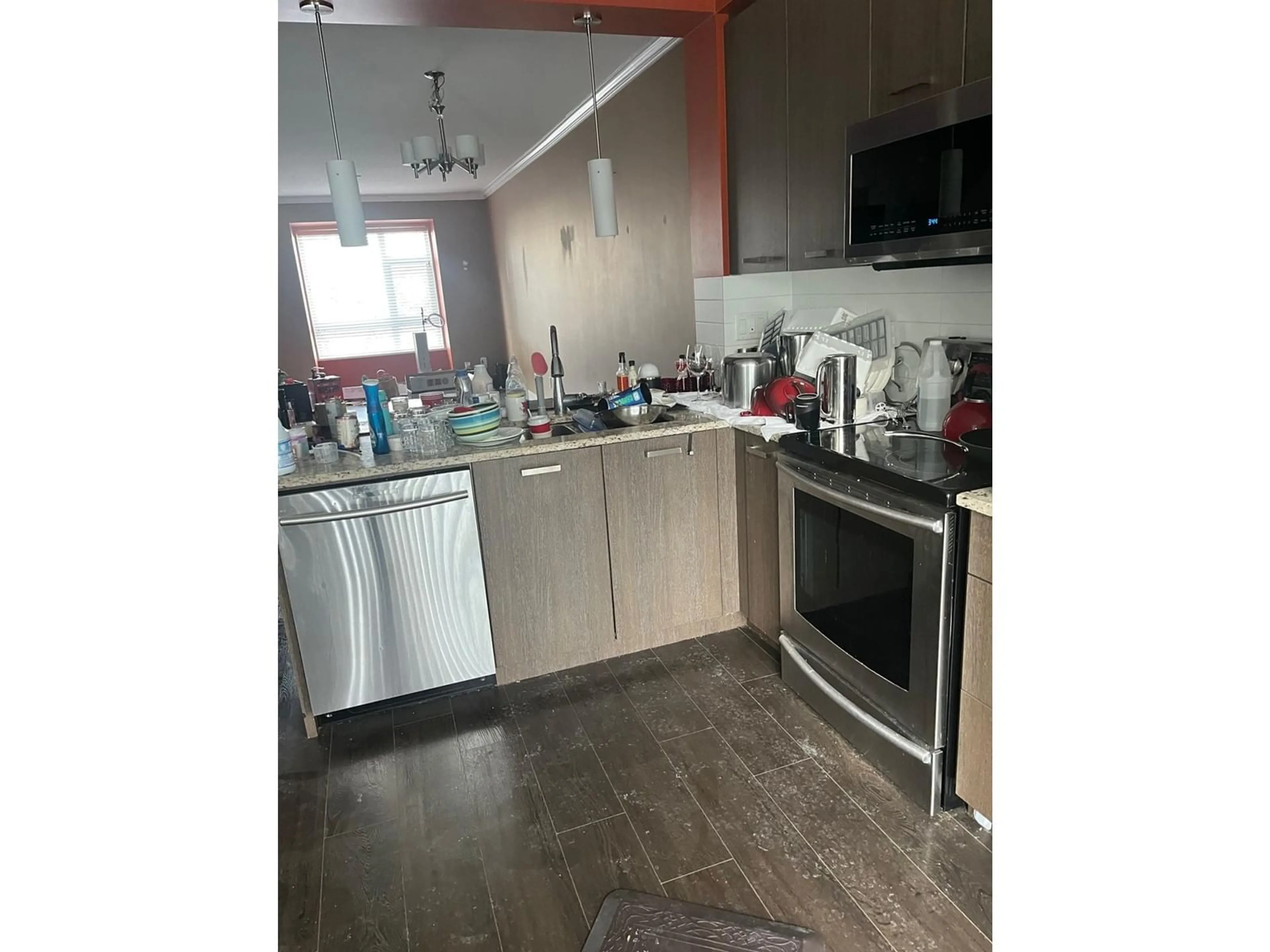 Unknown for 106 - 5888 144, Surrey British Columbia V3X0G8