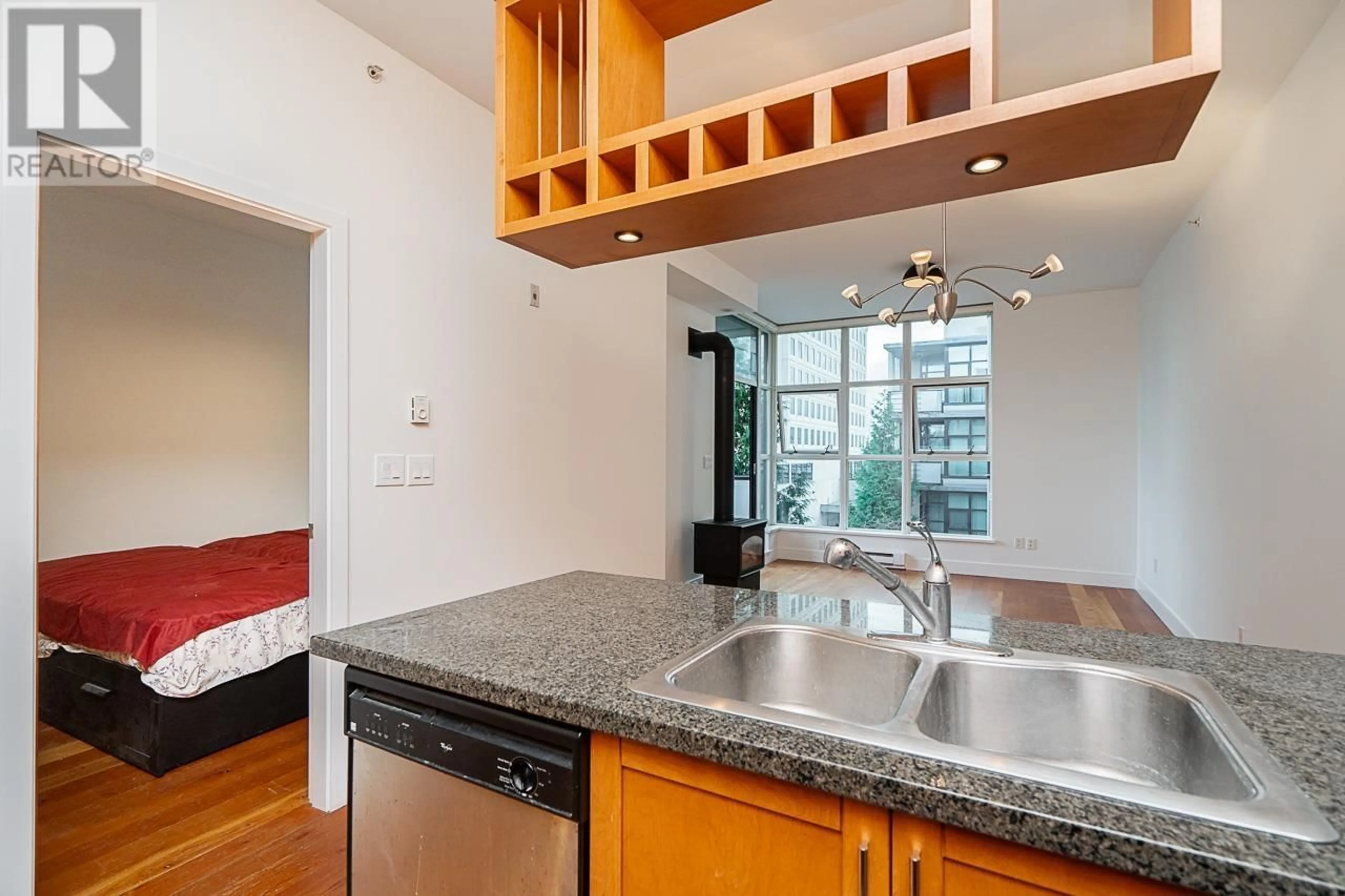 Standard kitchen, unknown for 401 8988 HUDSON STREET, Vancouver British Columbia V6P6Z1