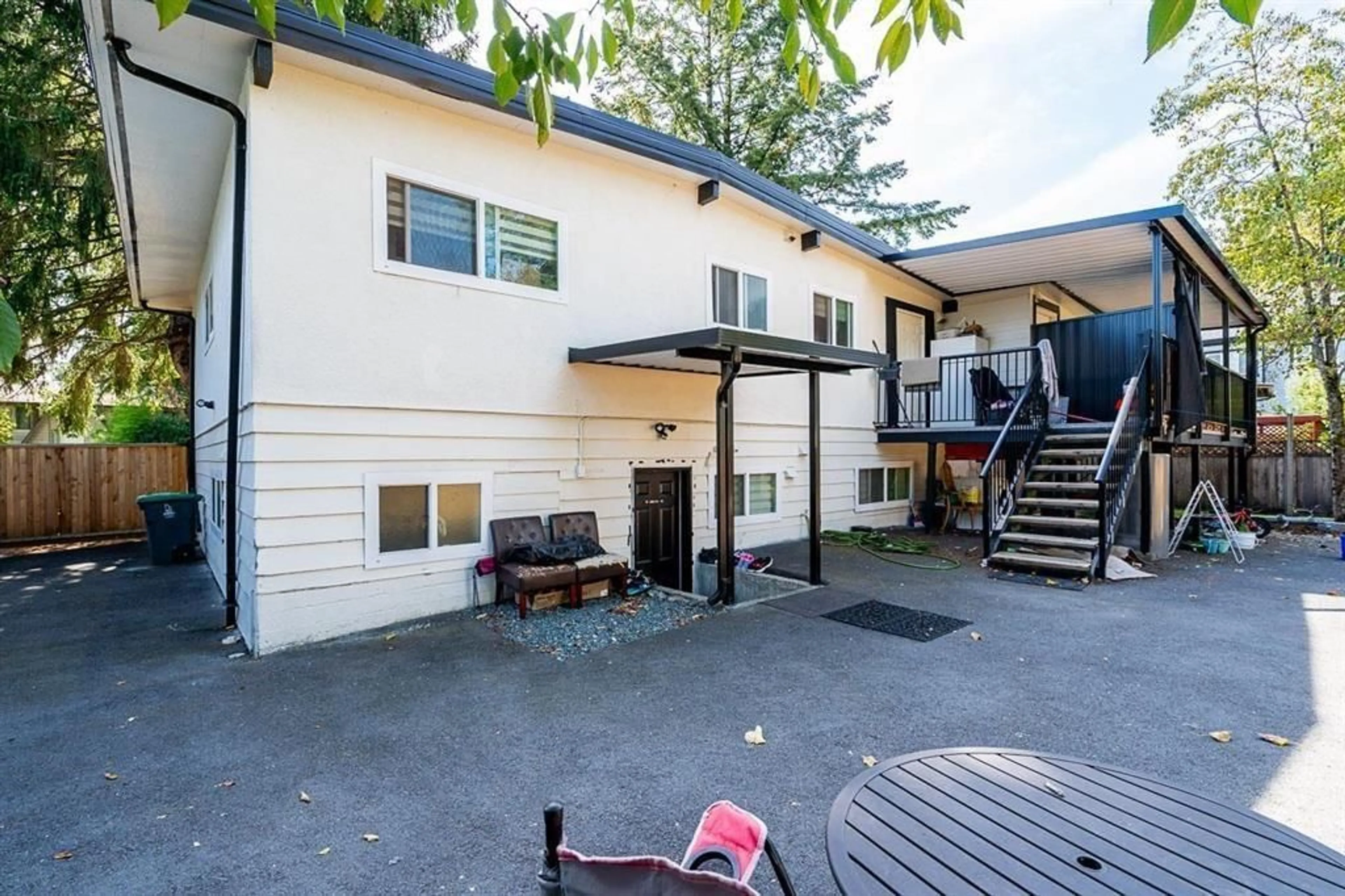 Patio, unknown for 14125 75 AVENUE, Surrey British Columbia V3W2S9