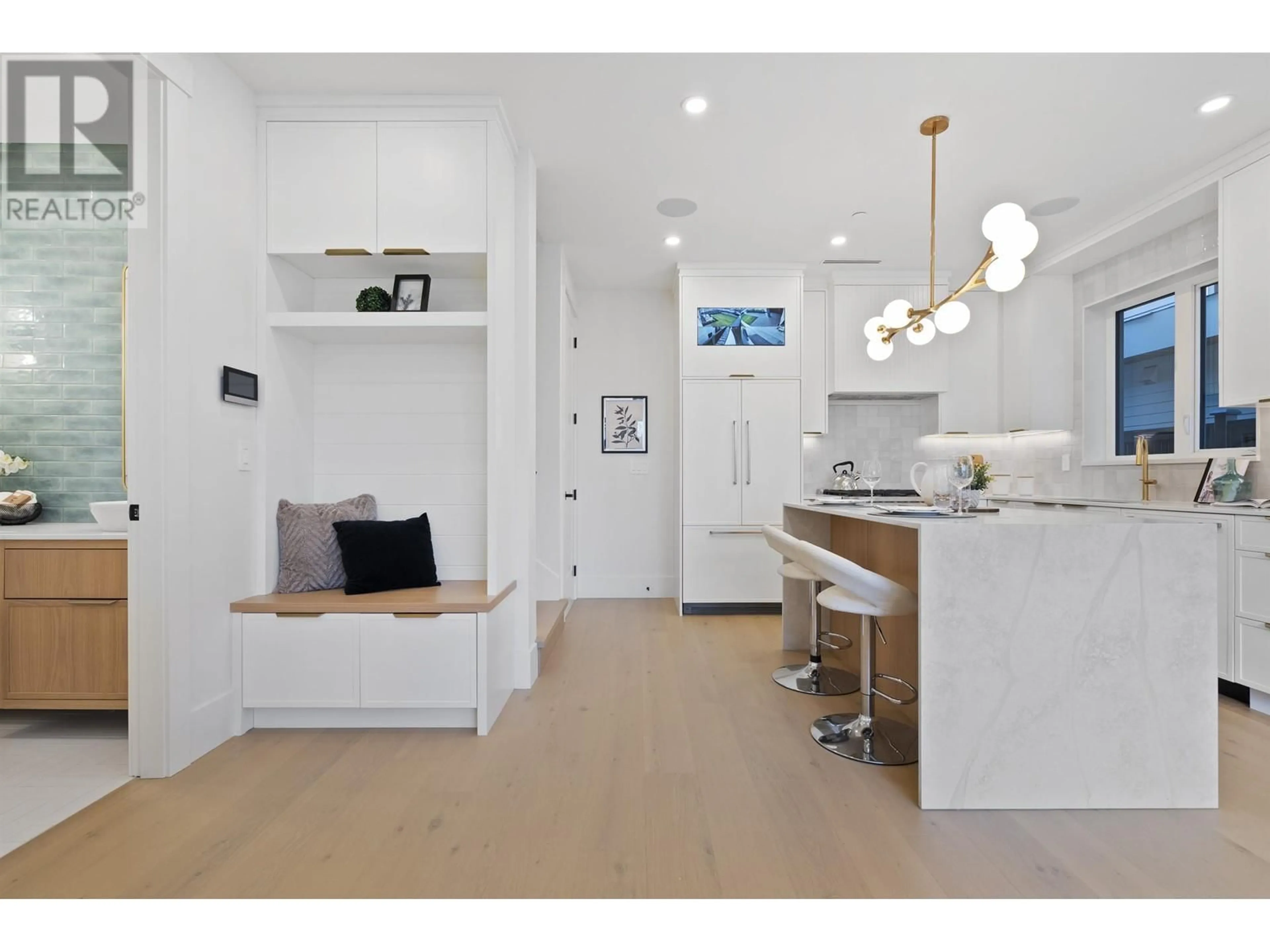 Open concept kitchen, unknown for 1 4769 COMMERCIAL STREET, Vancouver British Columbia V5N4G8