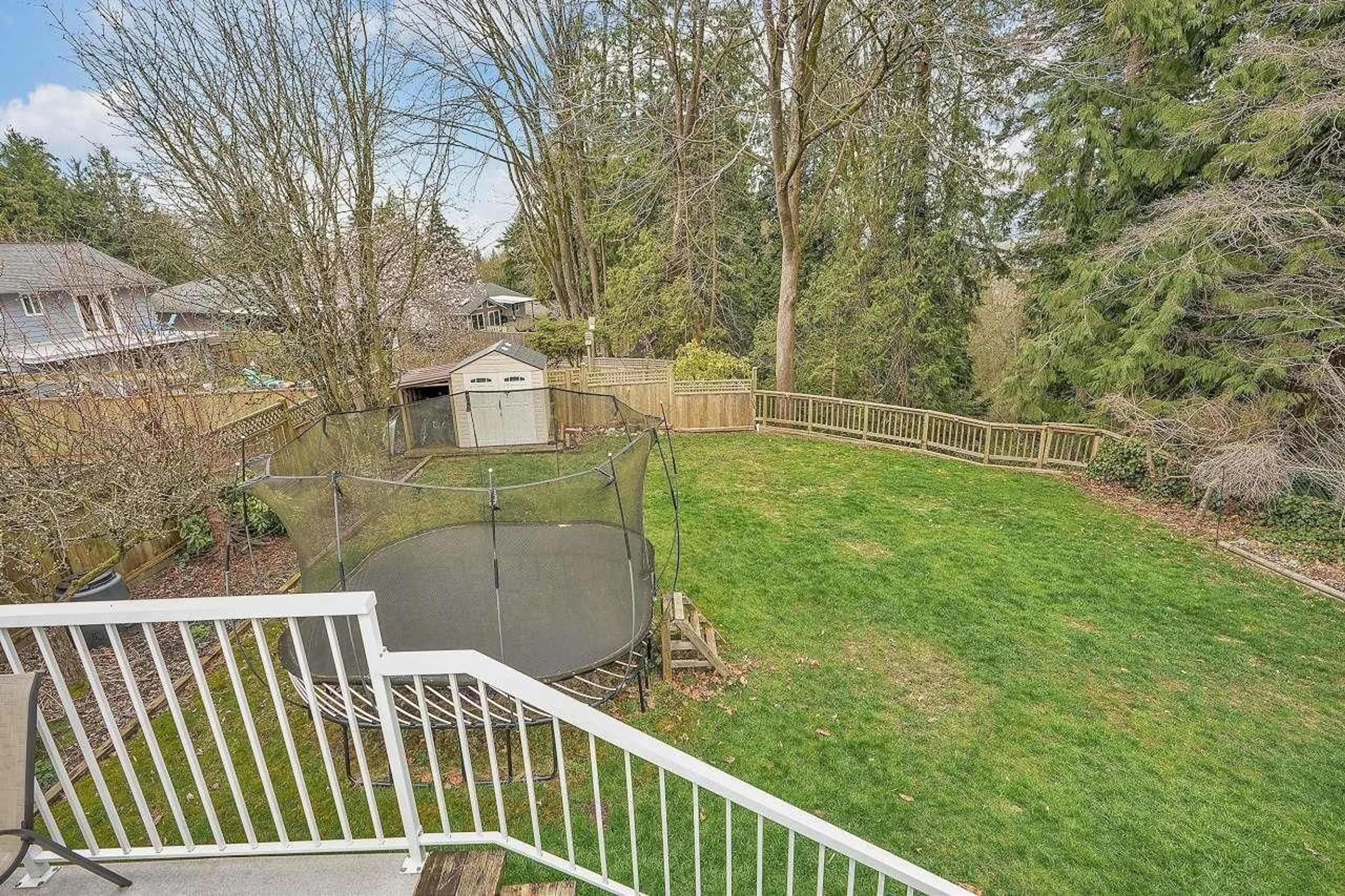 A pic from outside/outdoor area/front of a property/back of a property/a pic from drone, water/lake/river/ocean view for 9511 DAWSON CRESCENT, Delta British Columbia V4C5H1