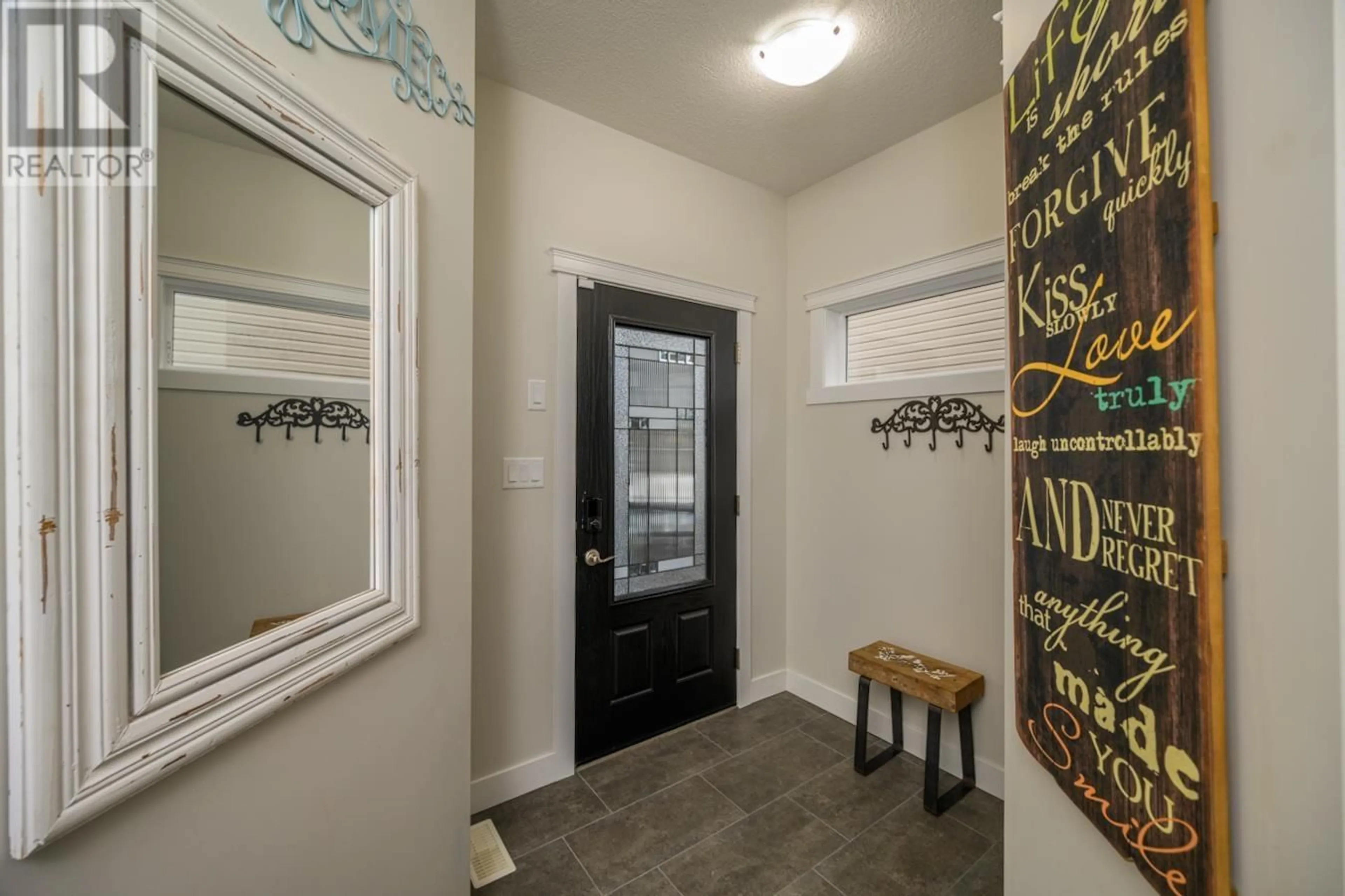 Indoor entryway for 7654 CREEKSIDE WAY, Prince George British Columbia V2N0C2