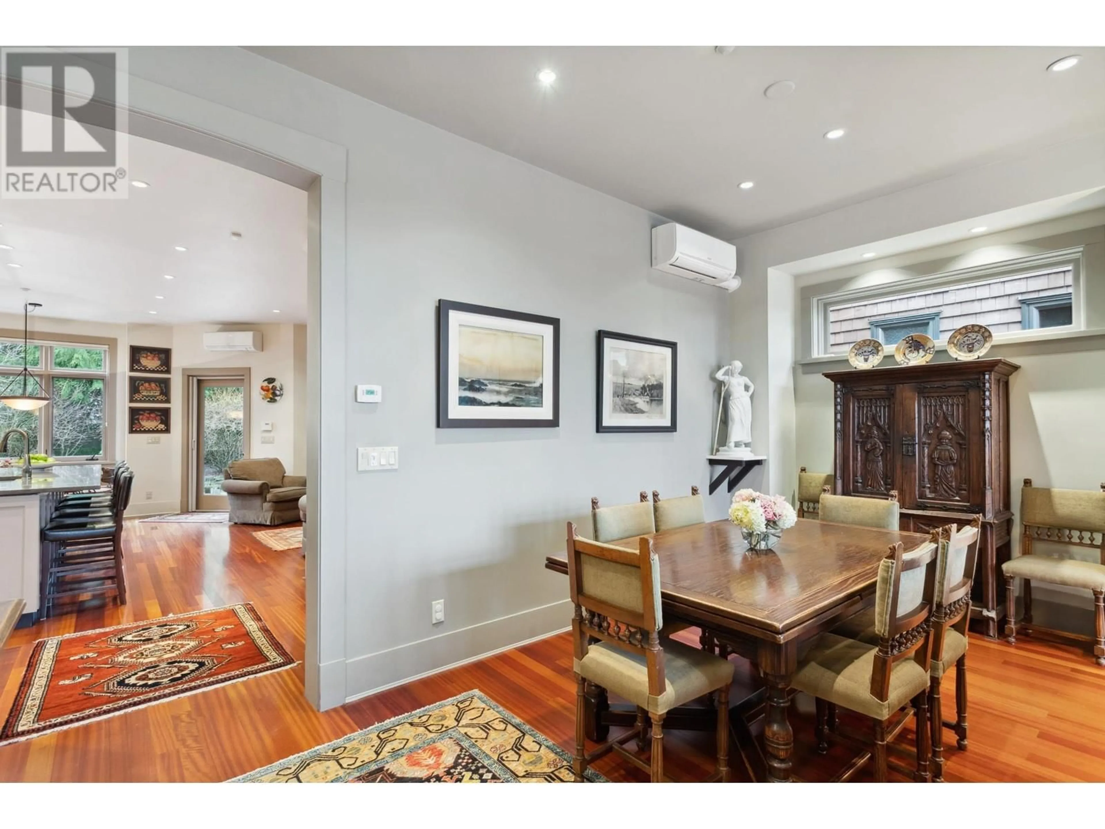 Dining room, wood/laminate floor for 4767 TRAFALGAR STREET, Vancouver British Columbia V6L2M8