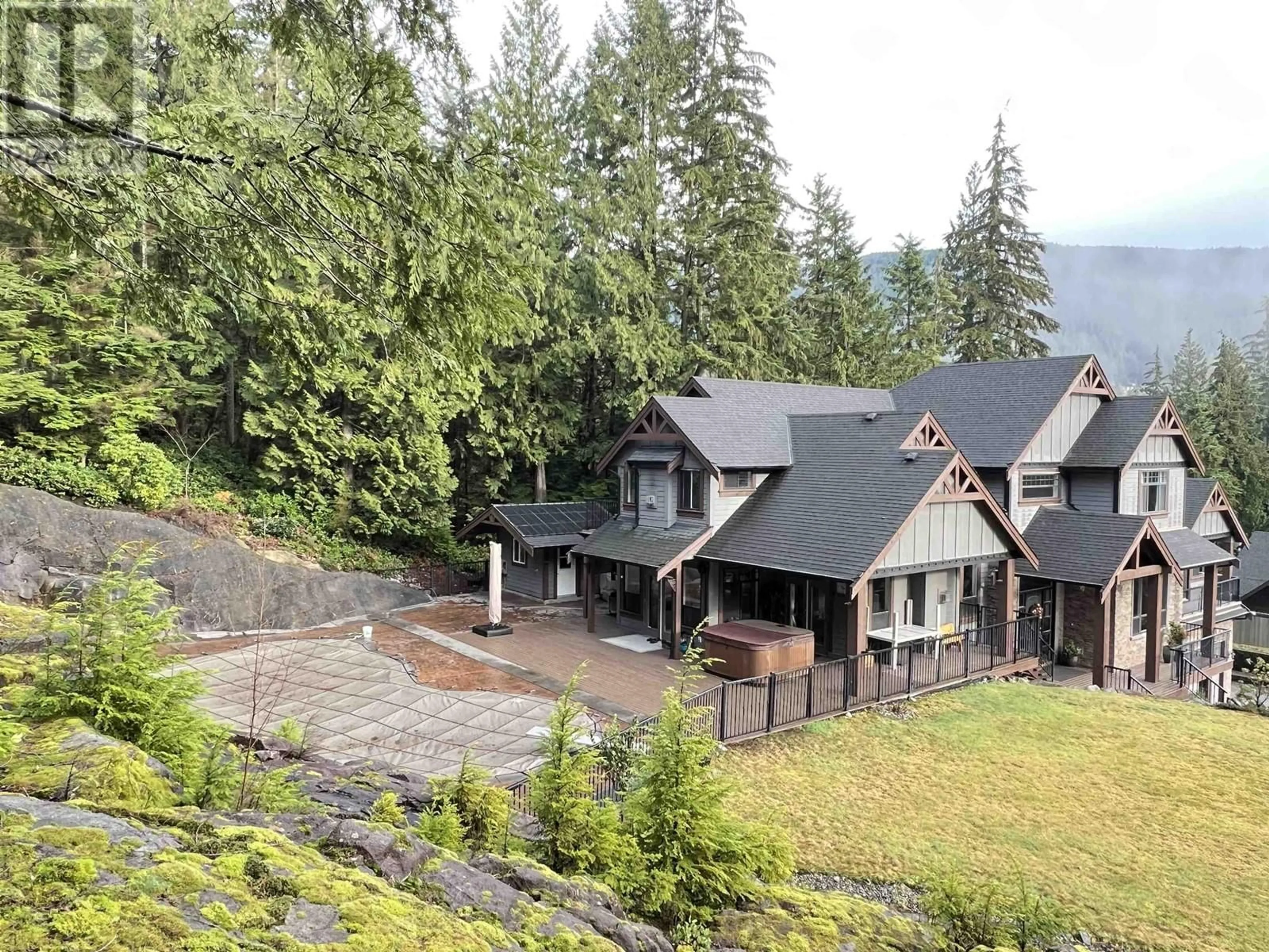 A pic from outside/outdoor area/front of a property/back of a property/a pic from drone, mountain view for 2871 FERN DRIVE, Anmore British Columbia V3H4W9