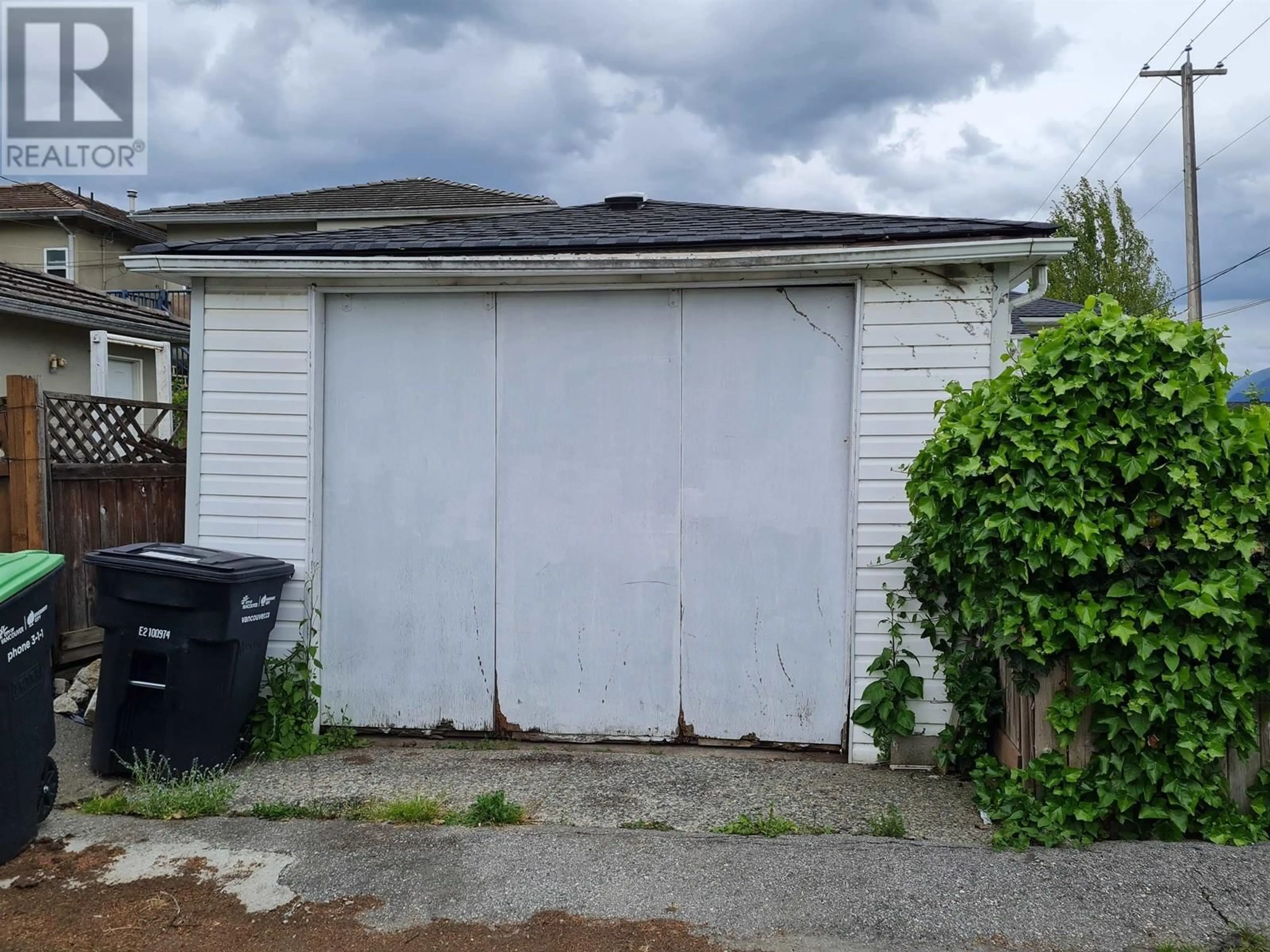 Shed for 2790 WILLIAM STREET, Vancouver British Columbia V5K2Y8