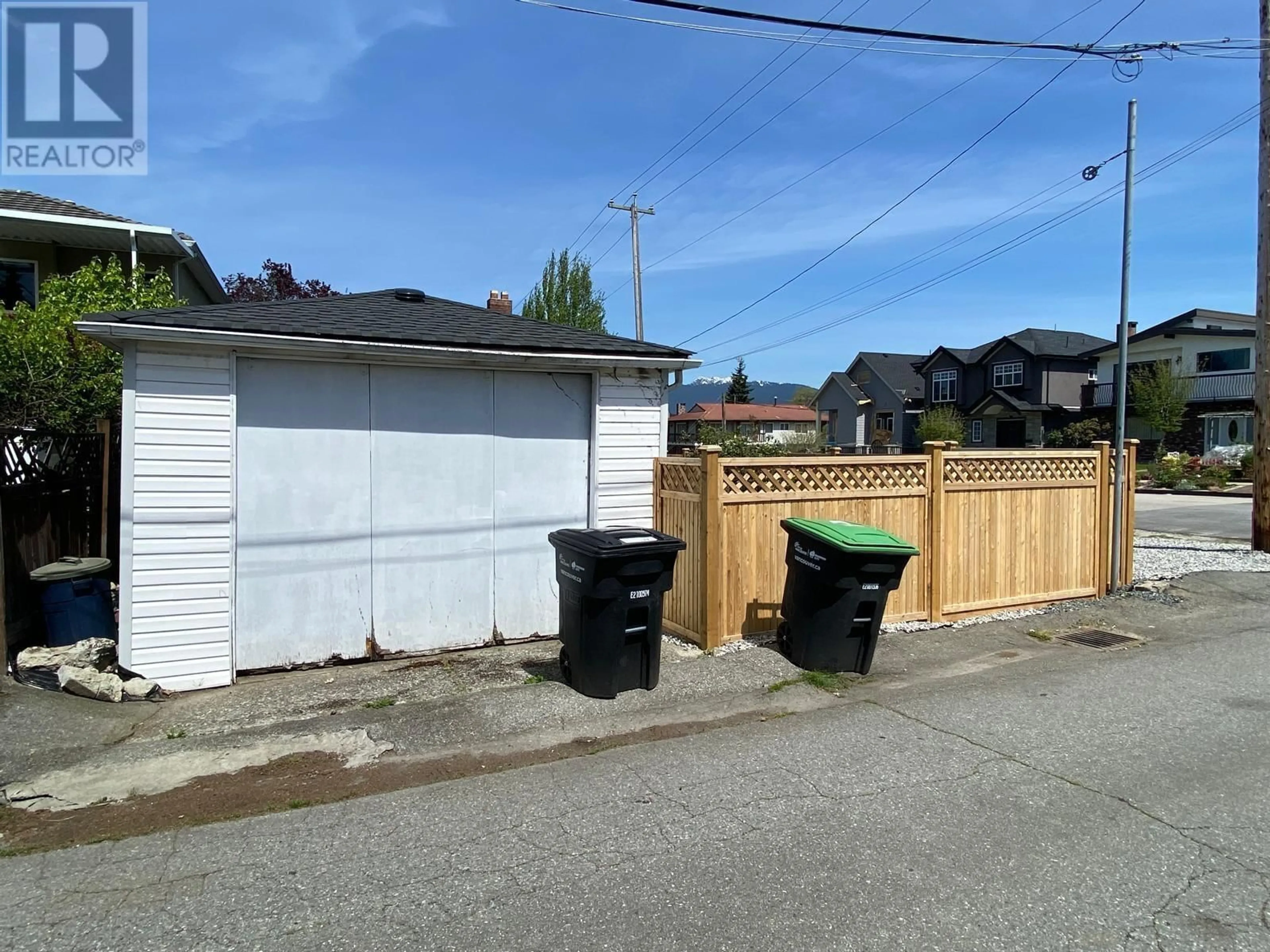 Shed for 2790 WILLIAM STREET, Vancouver British Columbia V5K2Y8