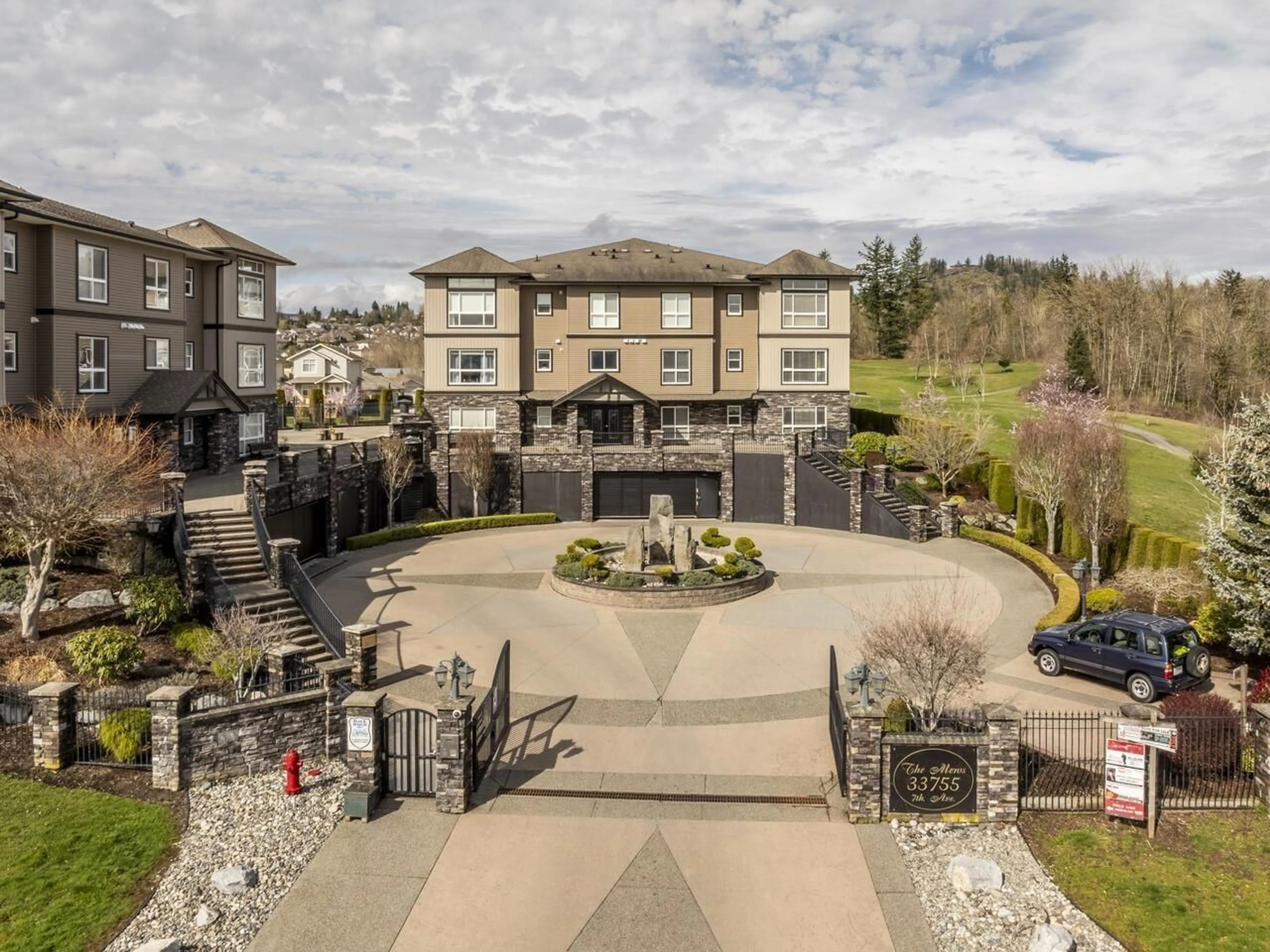A pic from outside/outdoor area/front of a property/back of a property/a pic from drone, mountain view for B303 - 33755 7TH, Mission British Columbia V2V0A4