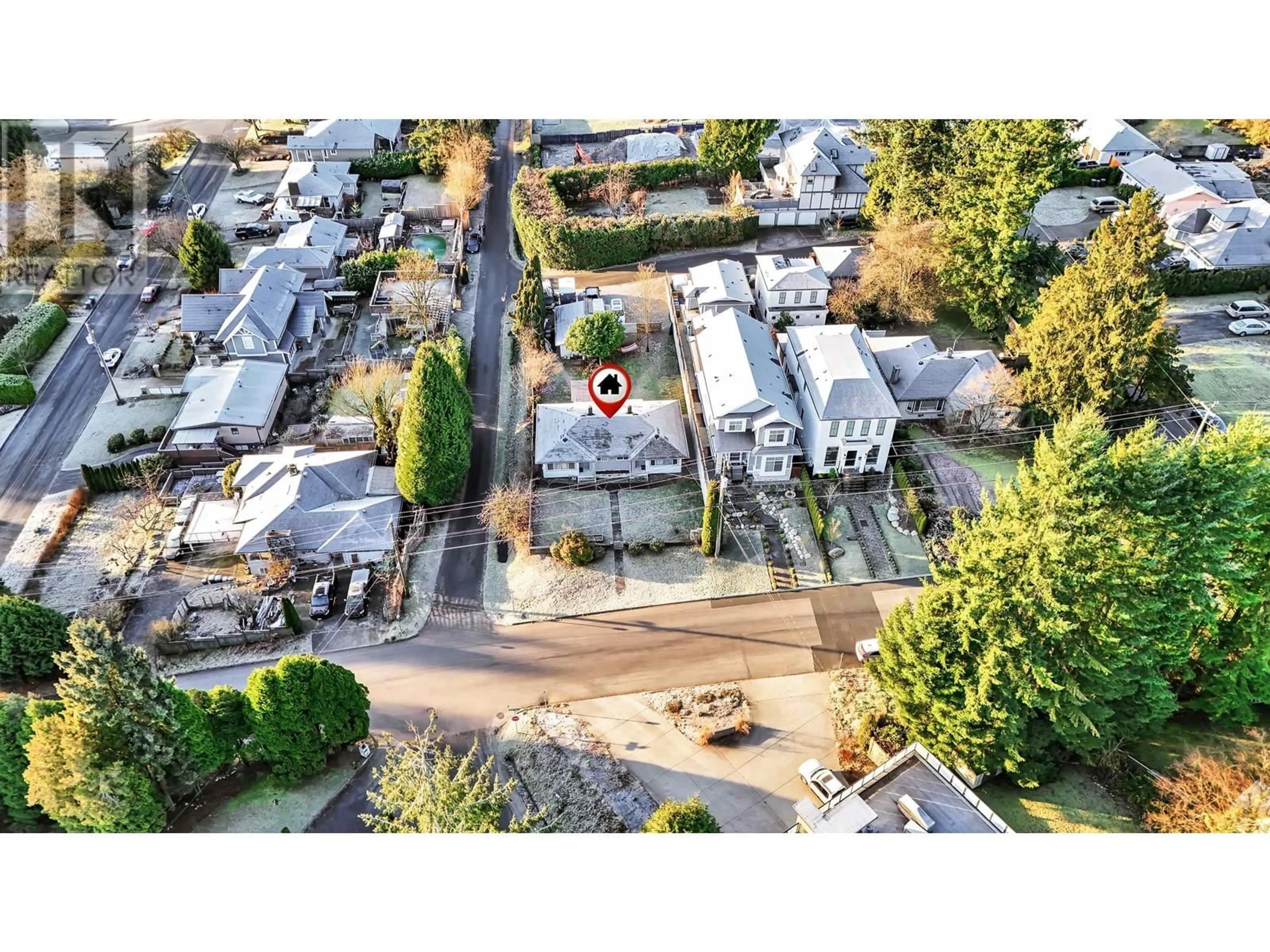 A pic from outside/outdoor area/front of a property/back of a property/a pic from drone, street for 205A MOUNT ROYAL DRIVE, Port Moody British Columbia V3H1P9