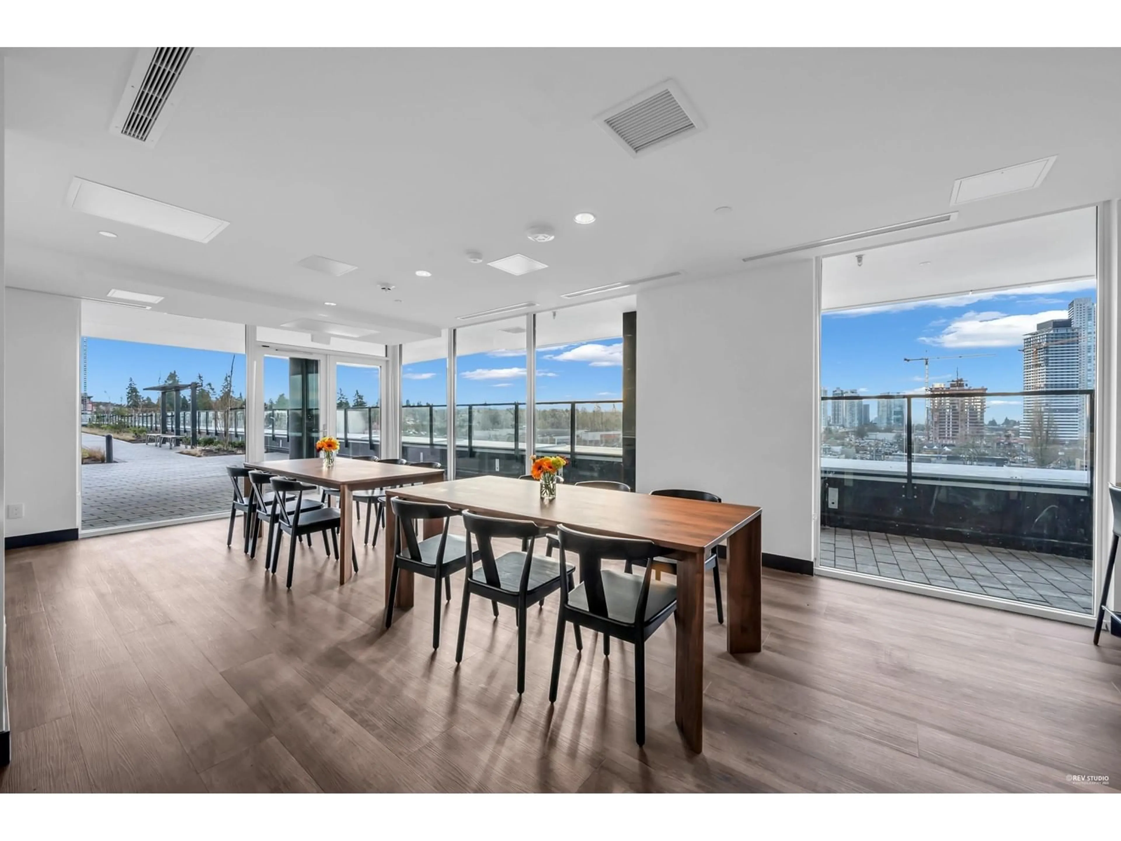 Dining room, wood/laminate floor for 1706 10750 135A STREET, Surrey British Columbia V3T4E2