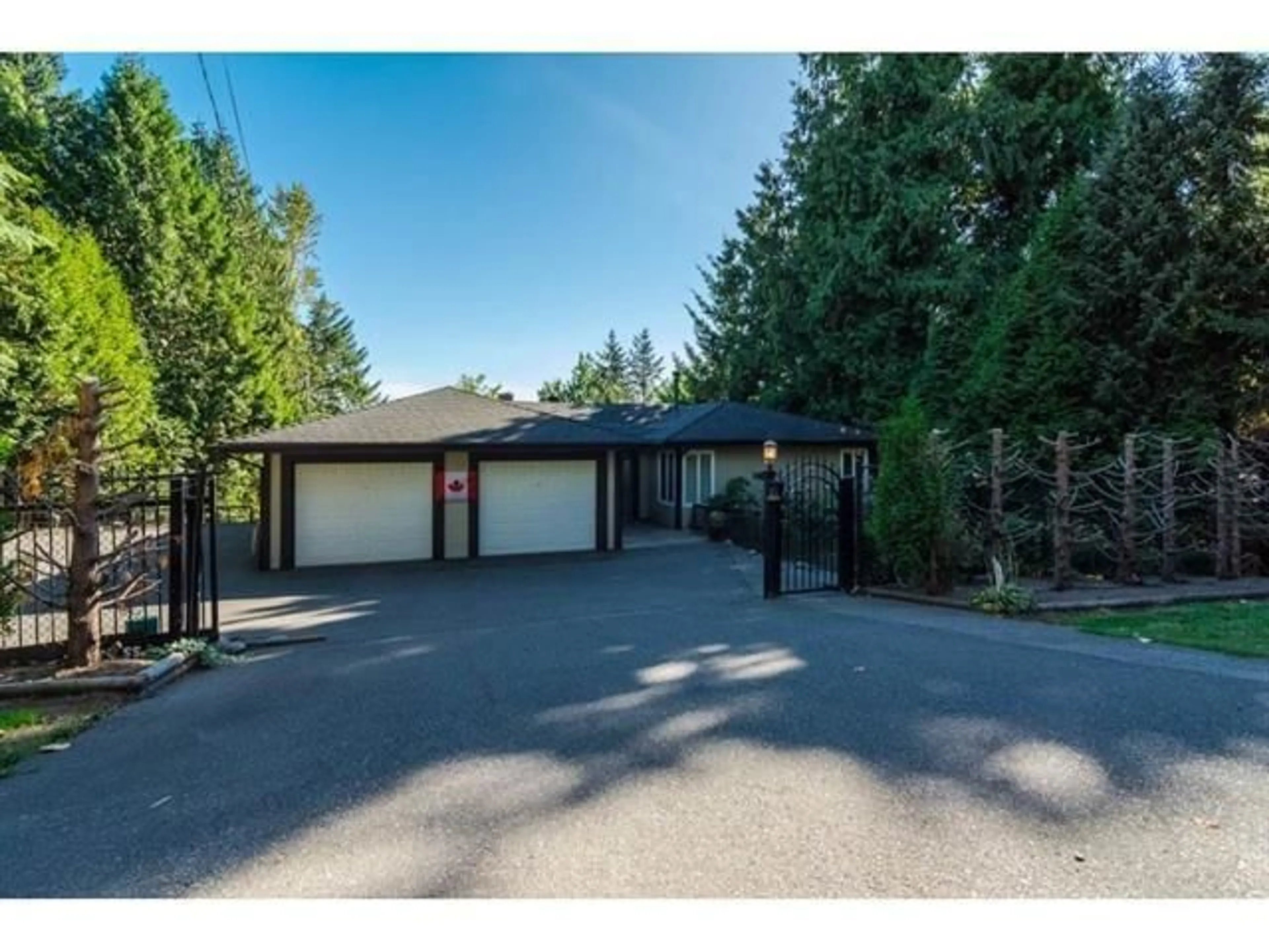 Unknown for 17570 92 AVENUE, Surrey British Columbia V4N3G3