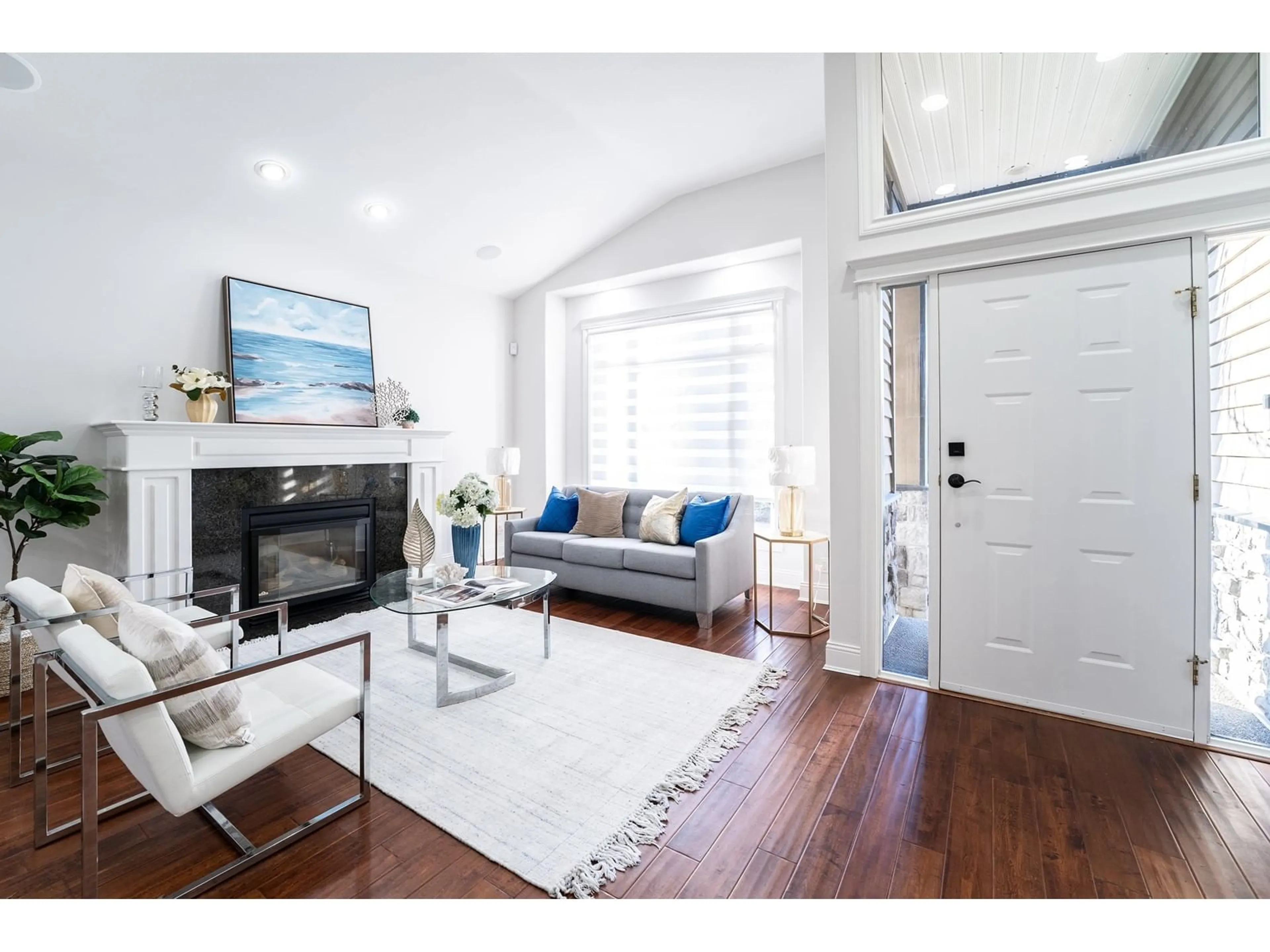 Living room with furniture, wood/laminate floor for 15561 36B AVENUE, Surrey British Columbia V3Z0H1