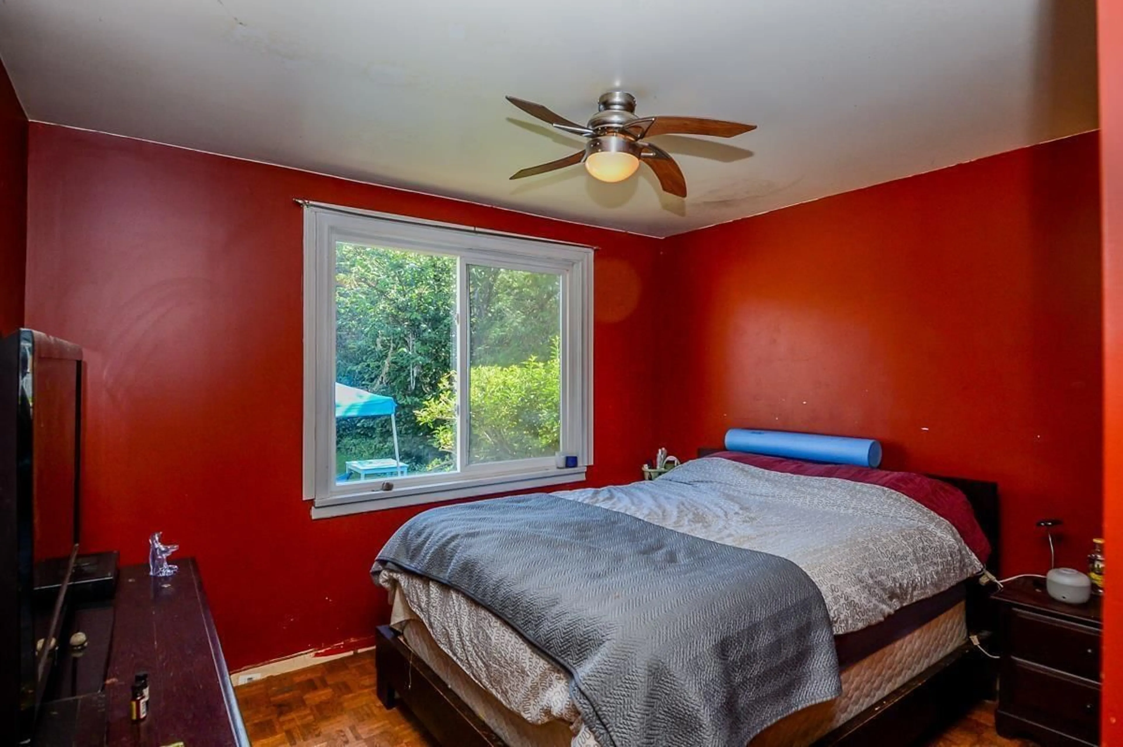 Bedroom with bed, unknown for 46496 MAYFAIR AVENUE, Chilliwack British Columbia V2P3J2