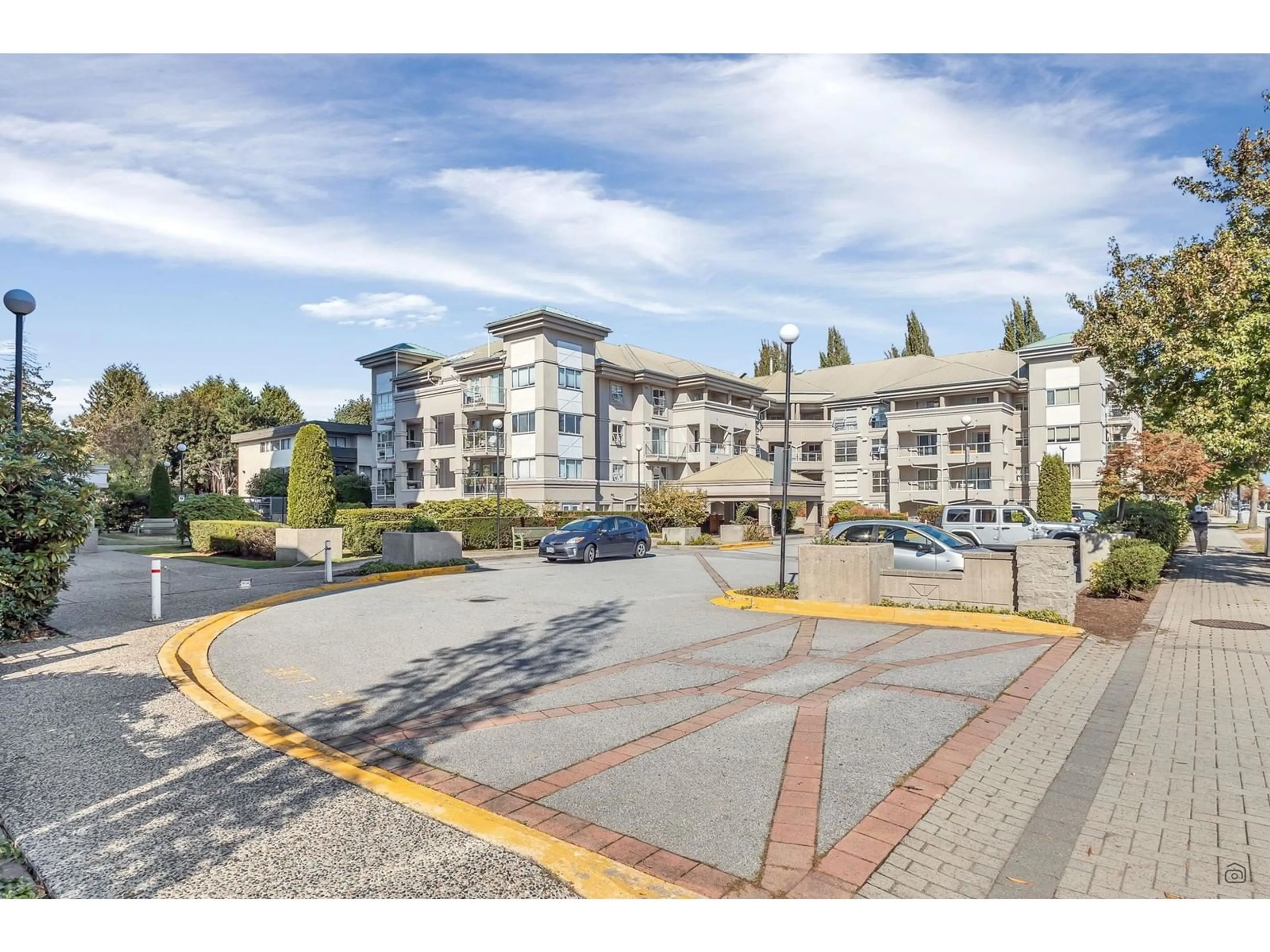 Unknown for 206 - 10533 UNIVERSITY, Surrey British Columbia V3T5T7