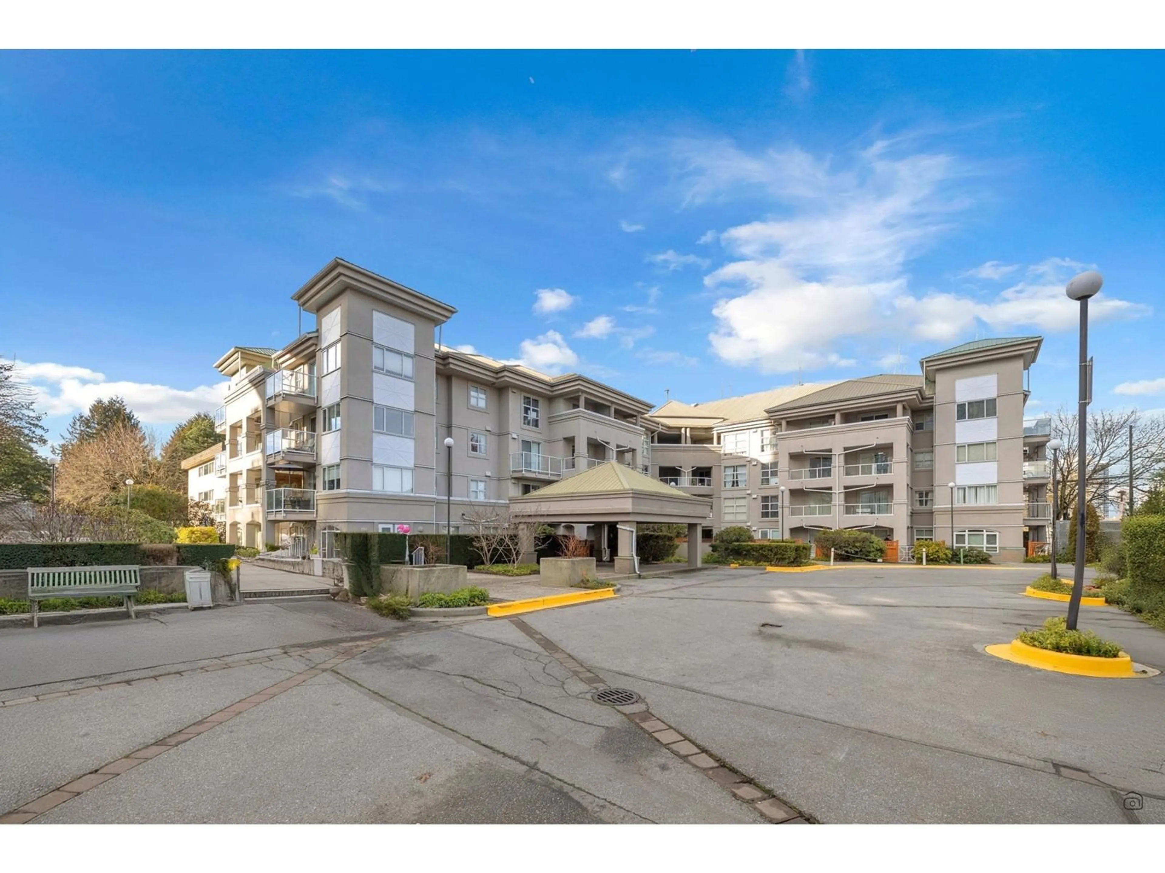 Unknown for 206 - 10533 UNIVERSITY, Surrey British Columbia V3T5T7