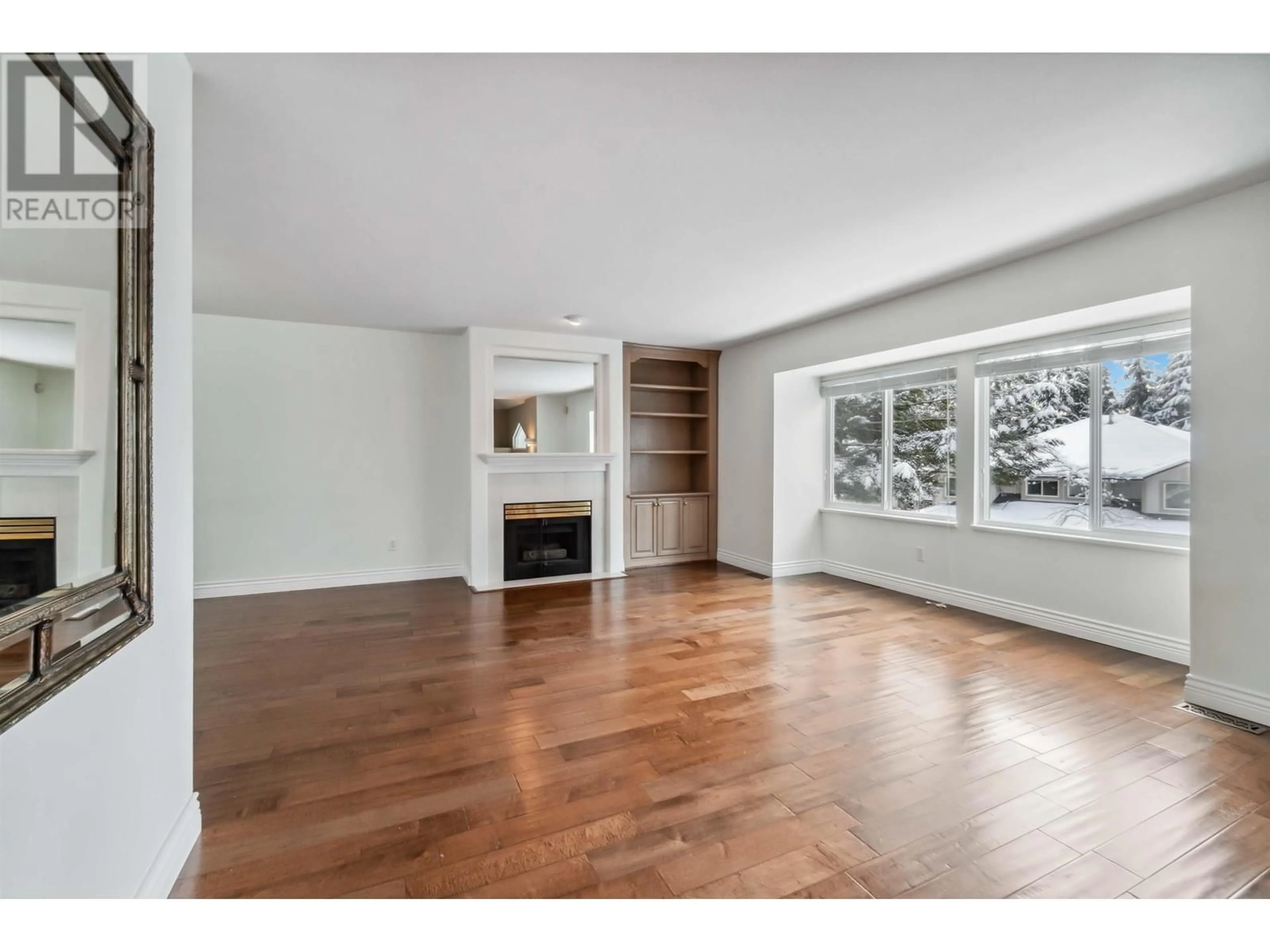 A pic of a room for 101 101 PARKSIDE DRIVE, Port Moody British Columbia V3H4W6