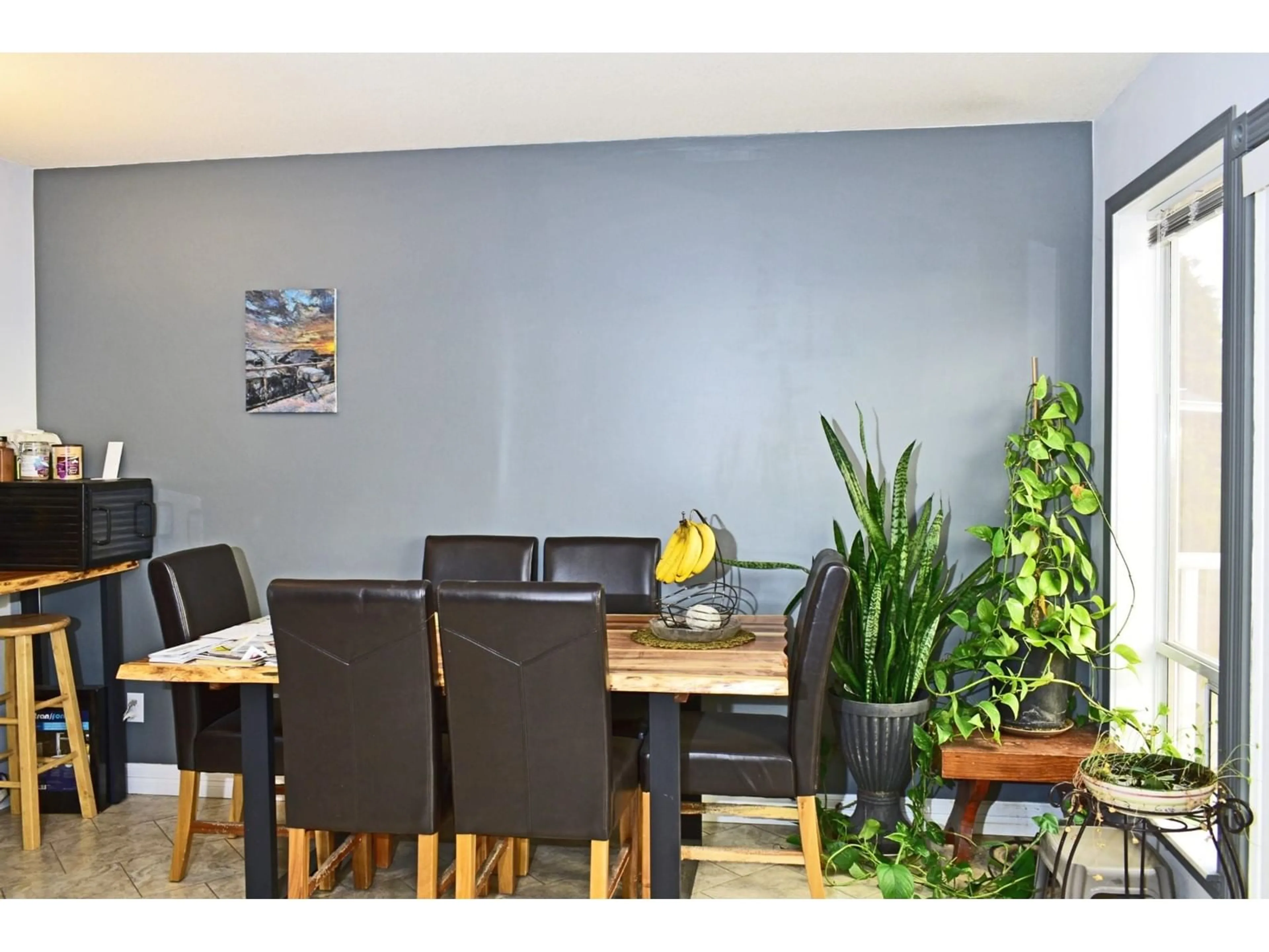 Dining room, wood/laminate floor for 35764 SUNRIDGE PLACE, Abbotsford British Columbia V3G1E5